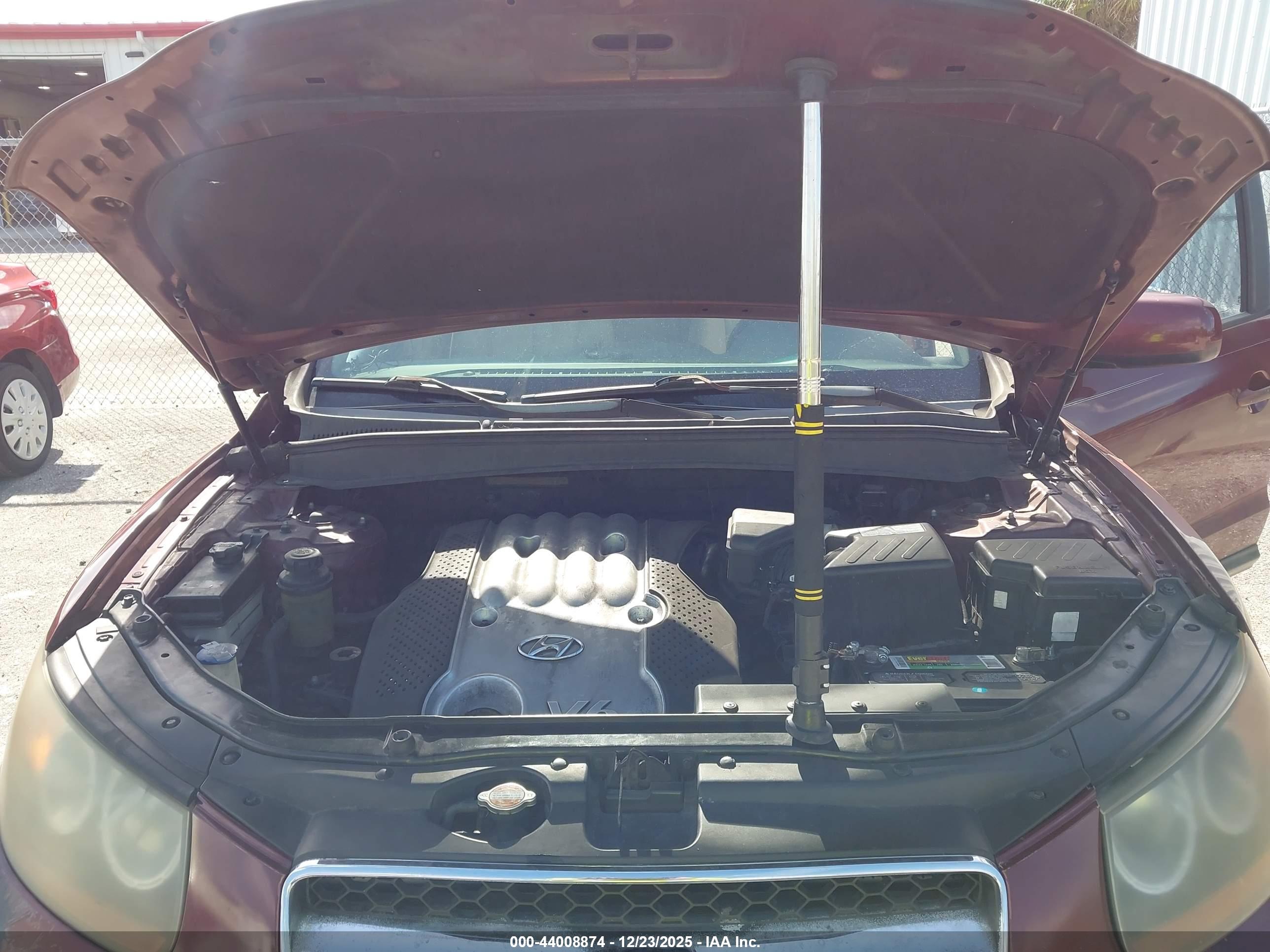 HYUNDAI SANTA image 10