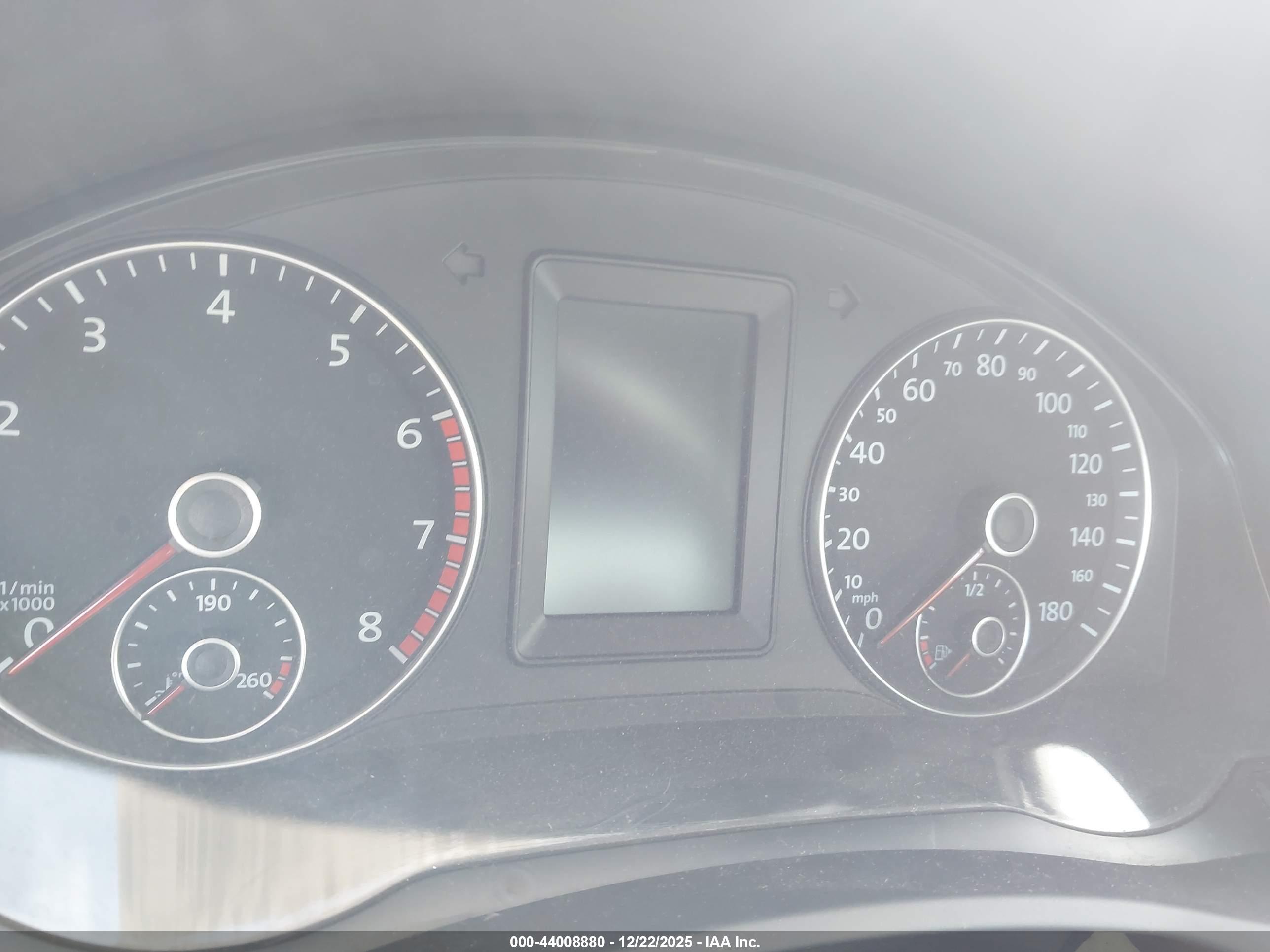 VOLKSWAGEN EOS image 7