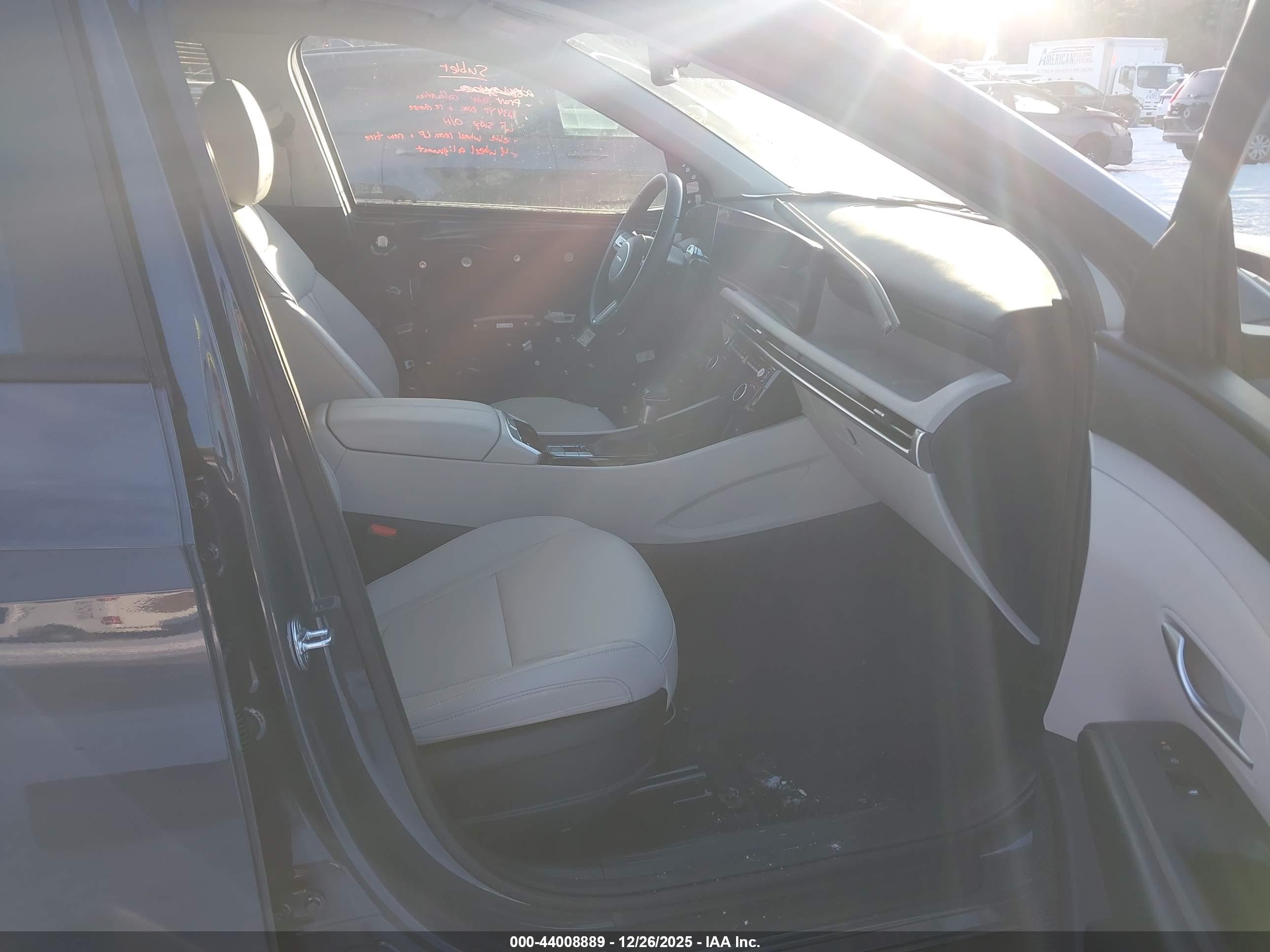 HYUNDAI TUCSON image 5