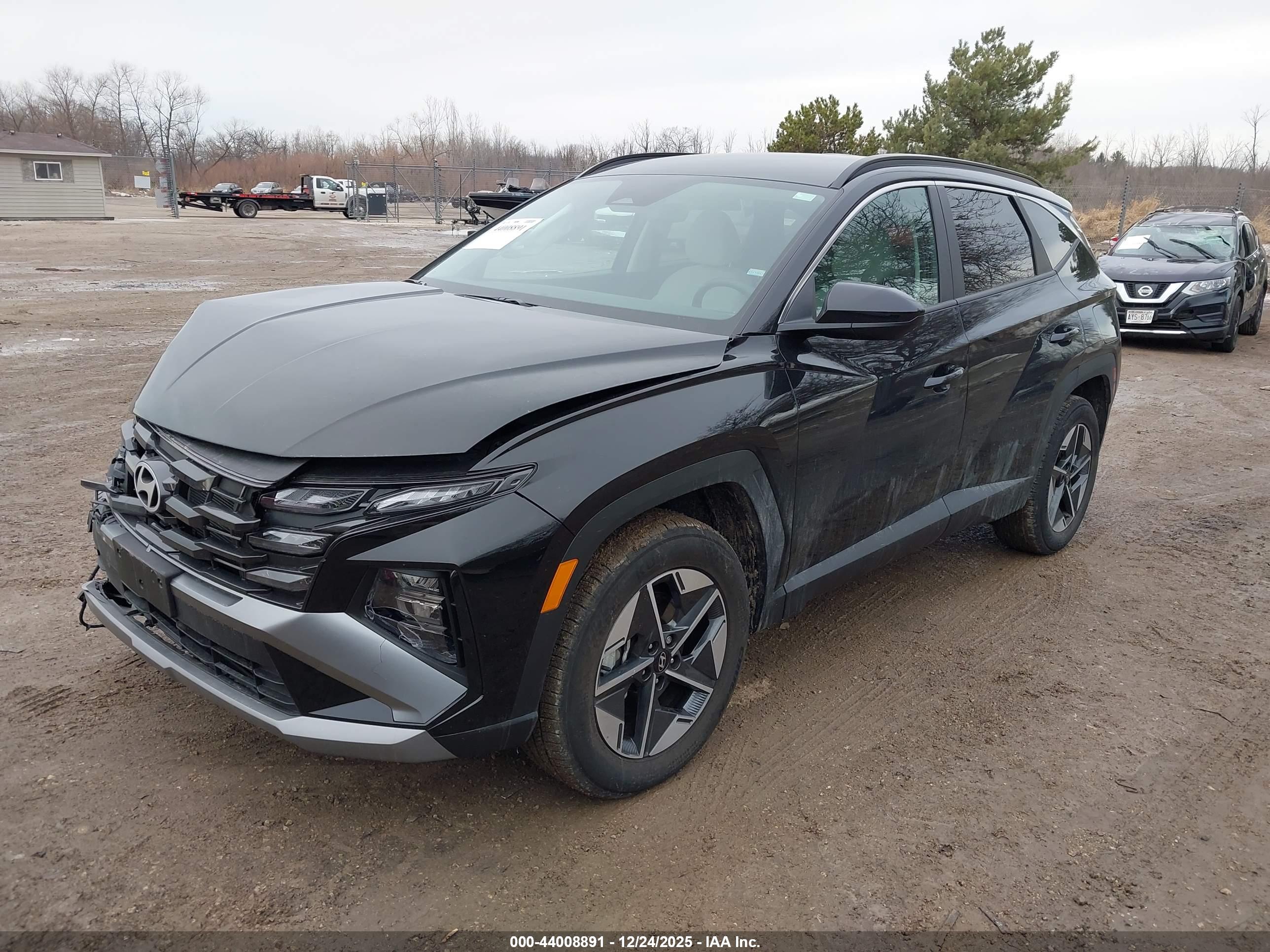 HYUNDAI TUCSON image 2