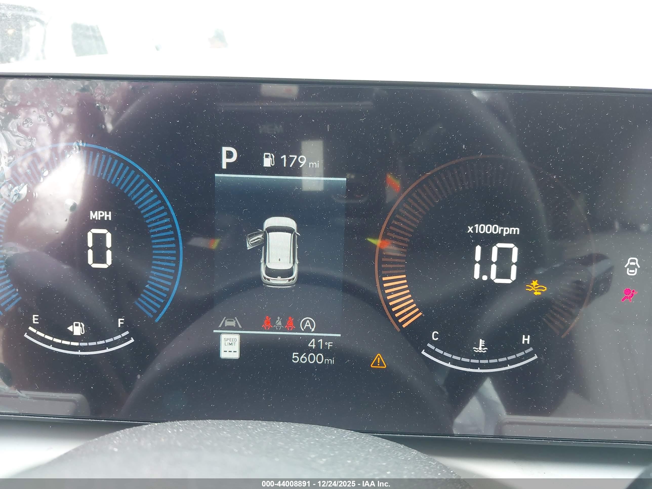 HYUNDAI TUCSON image 7
