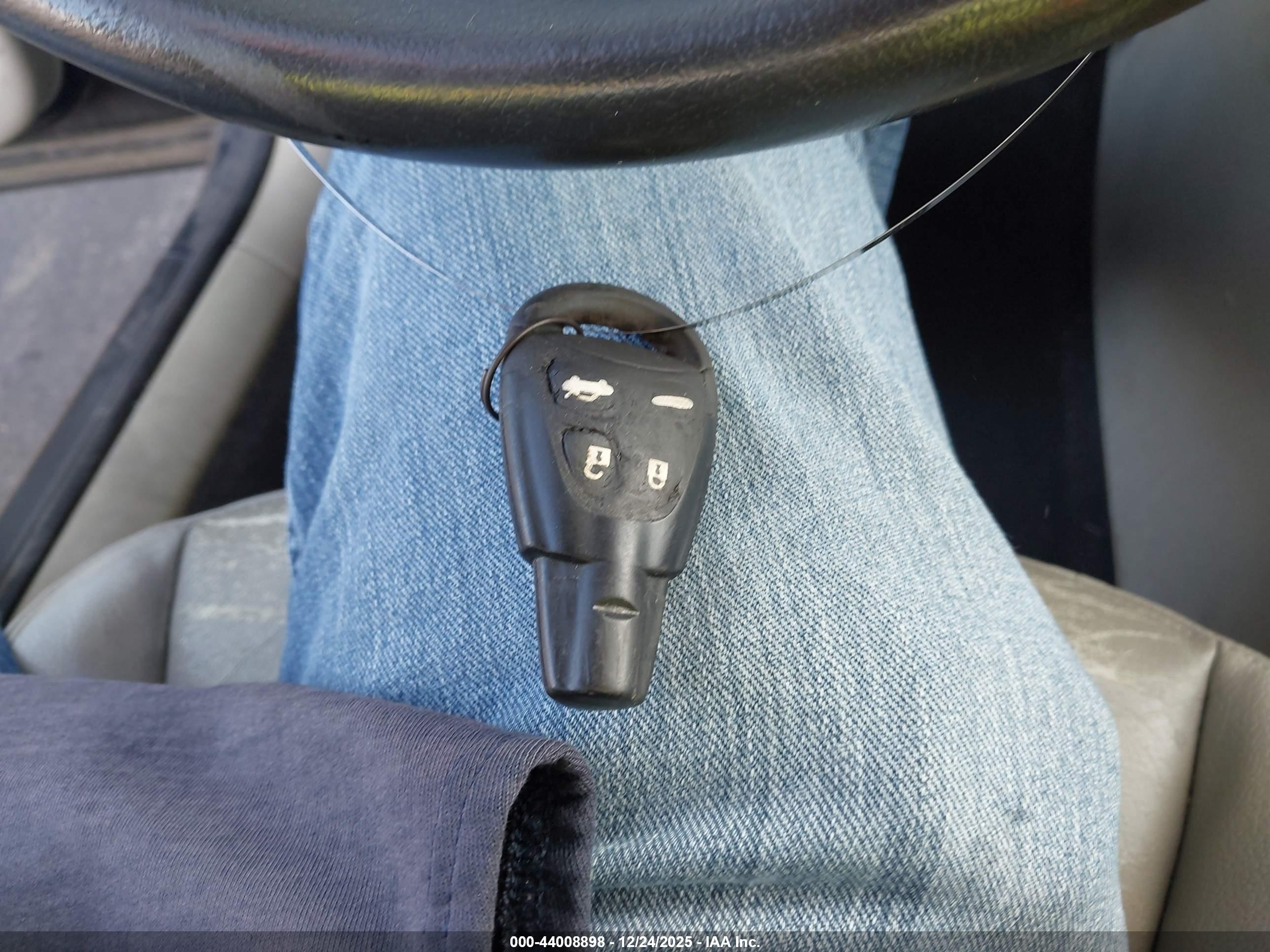SAAB 9-3 image 11