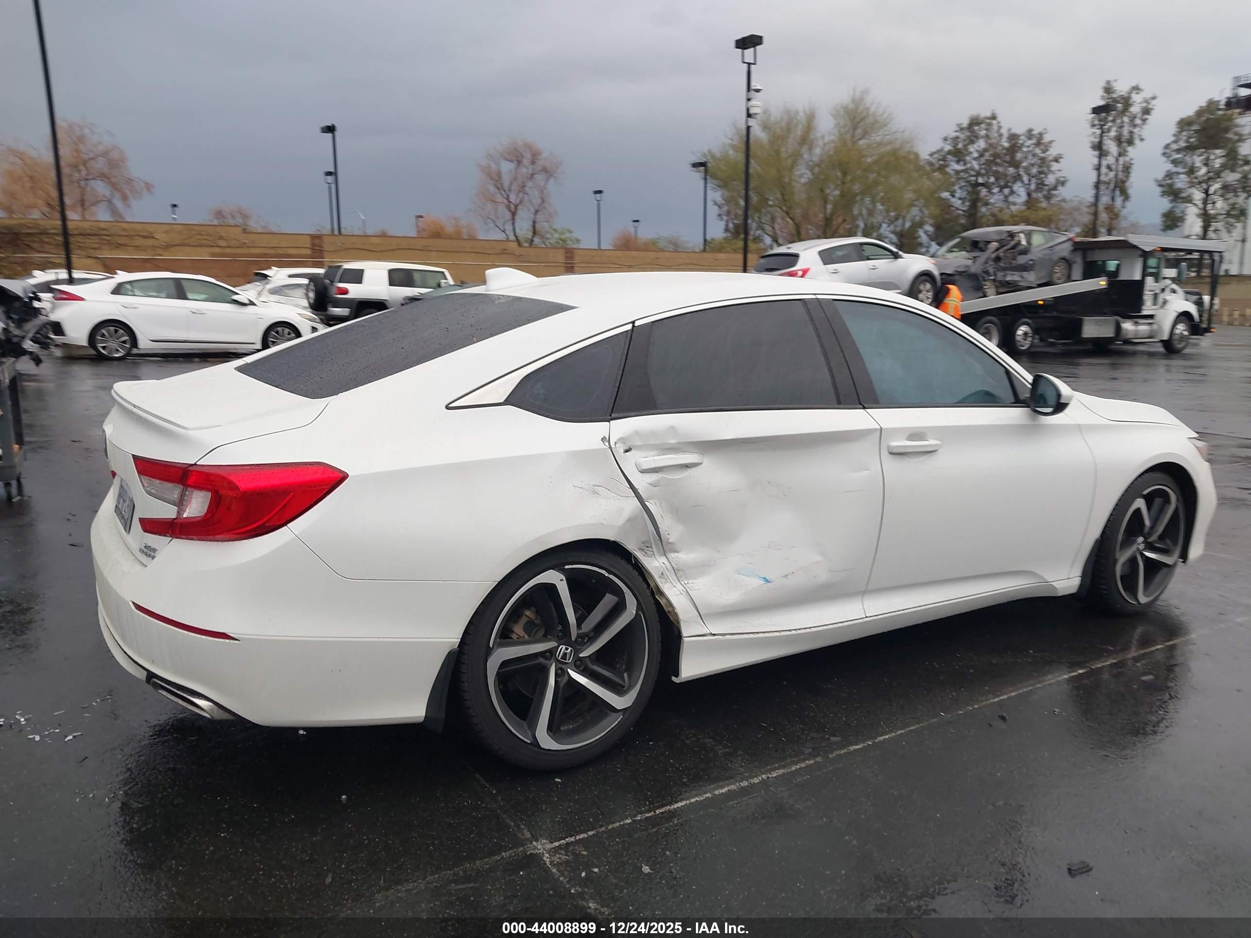 HONDA ACCORD image 6