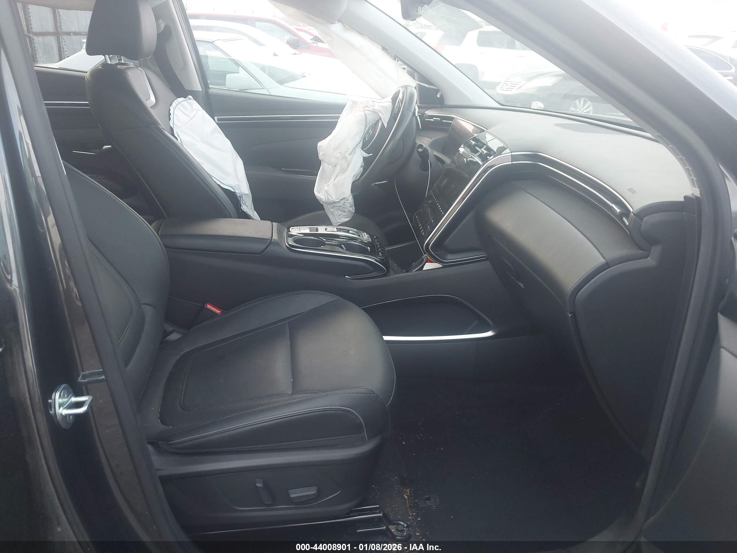 HYUNDAI TUCSON image 5