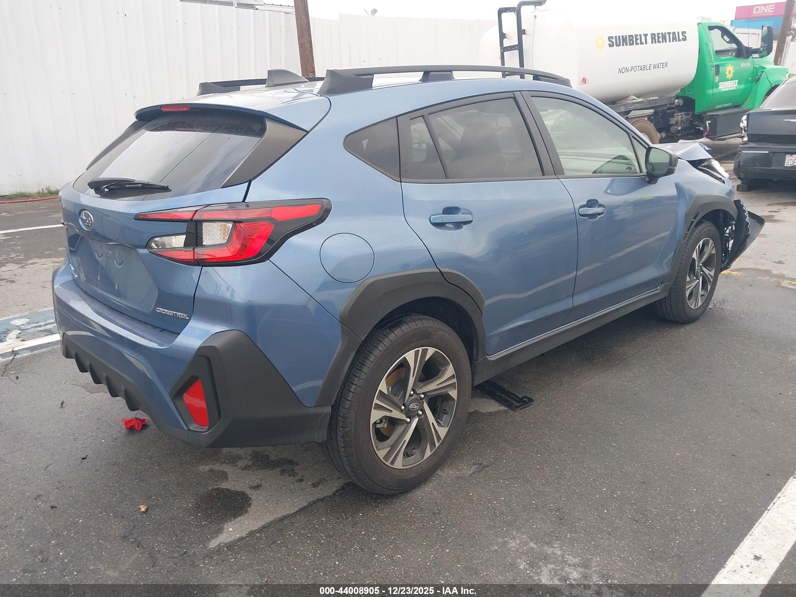 SUBARU CROSSTREK image 4