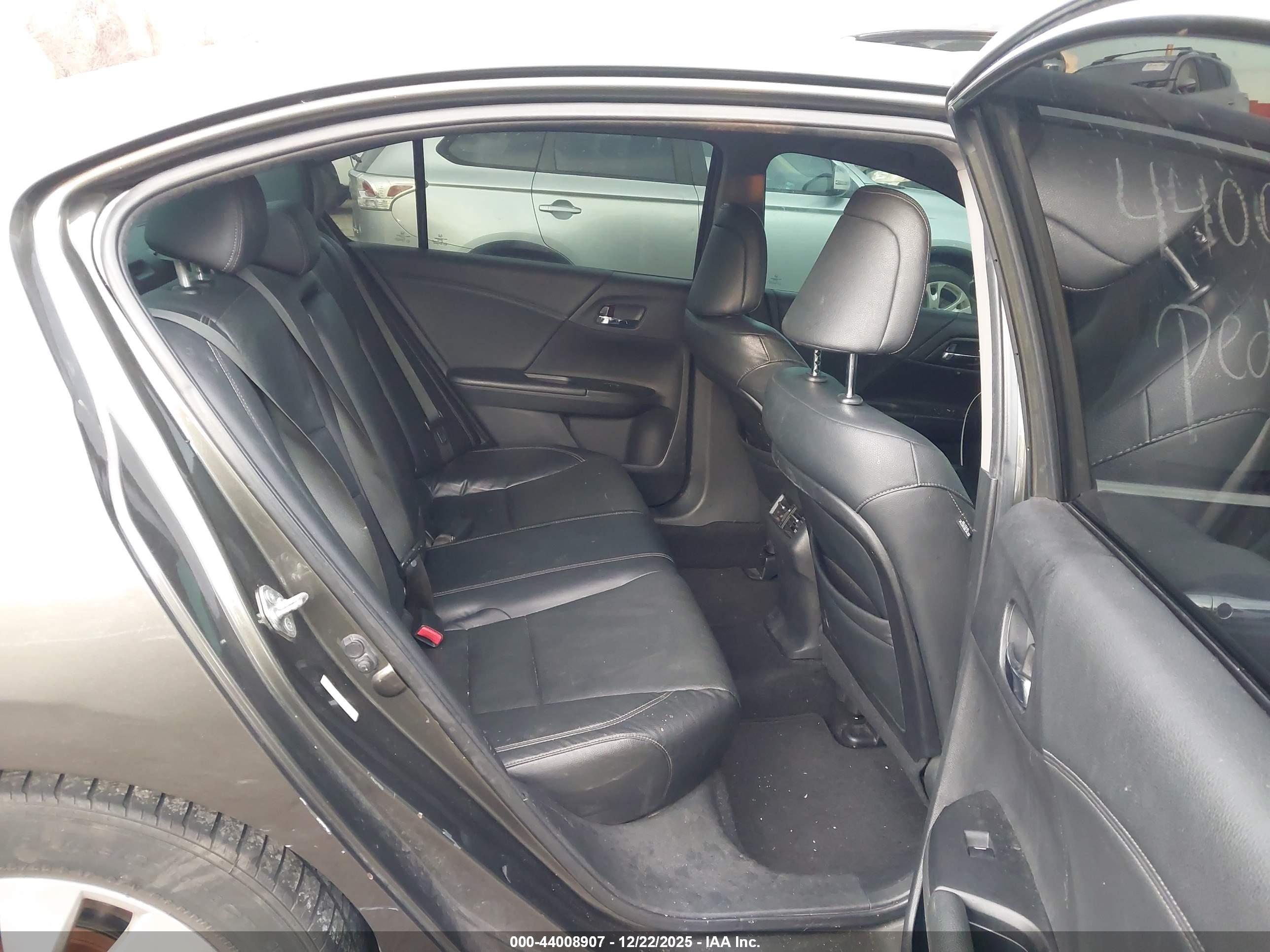 HONDA ACCORD image 8