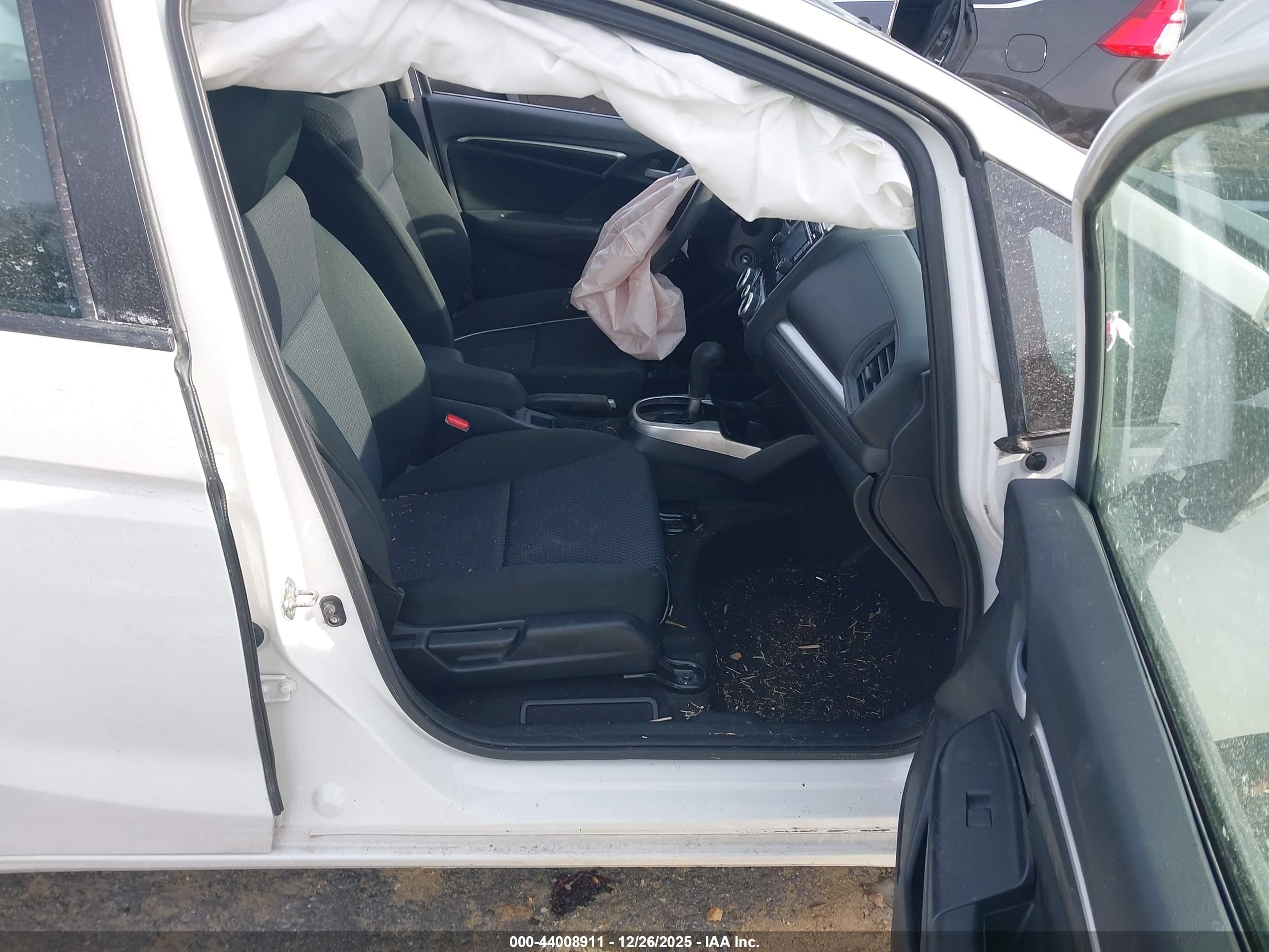 HONDA FIT image 5