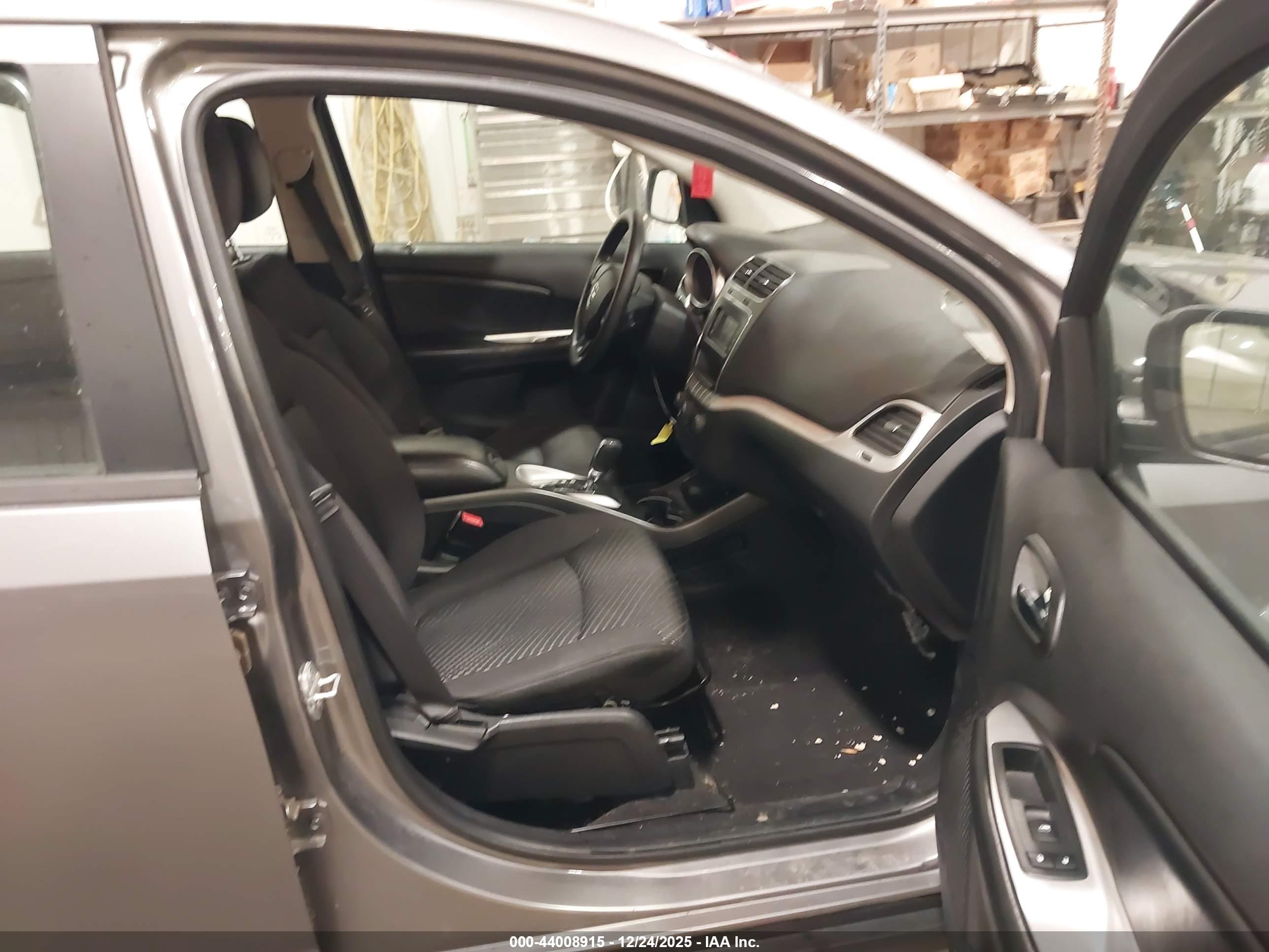 DODGE JOURNEY image 5