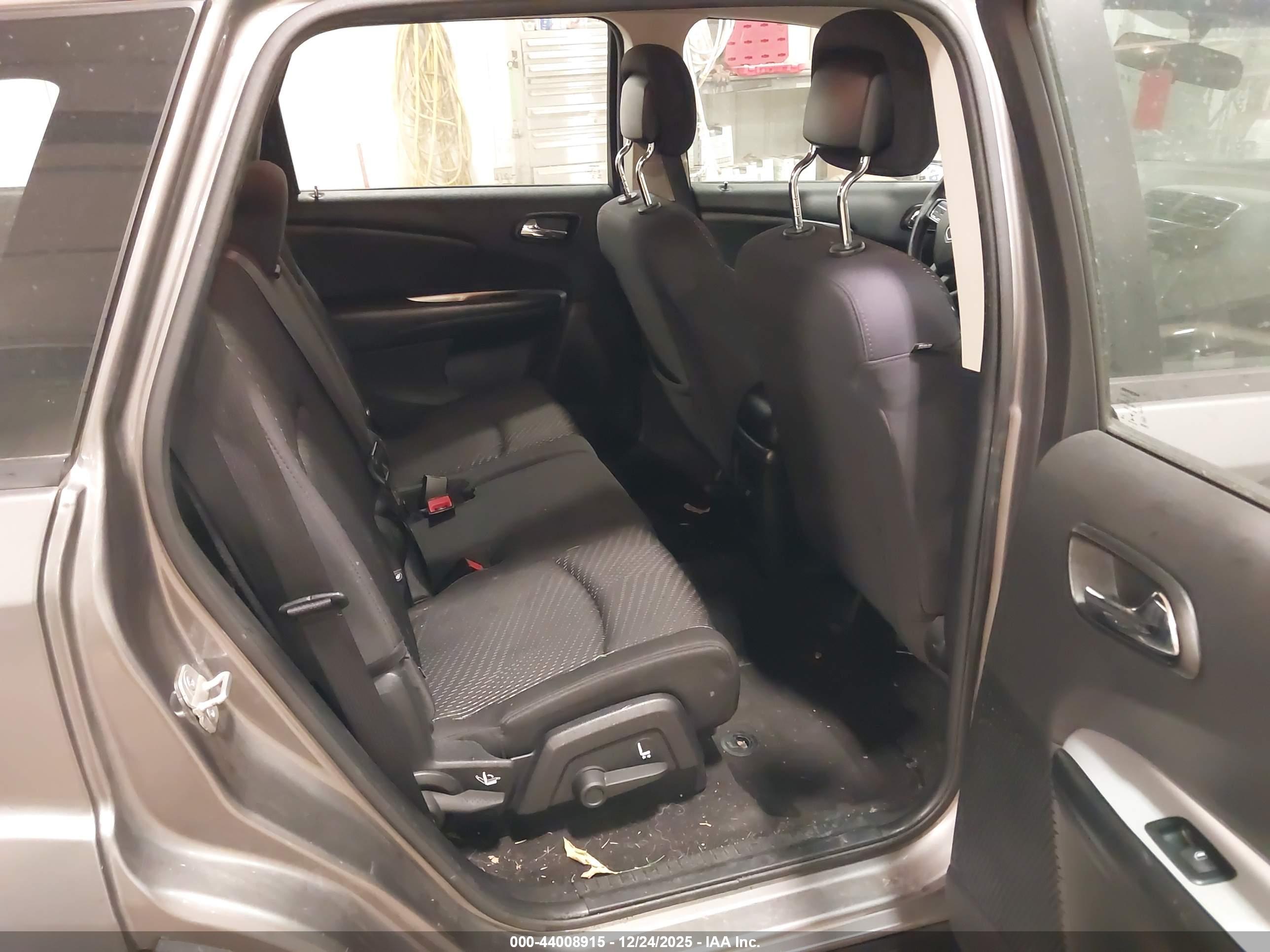 DODGE JOURNEY image 8