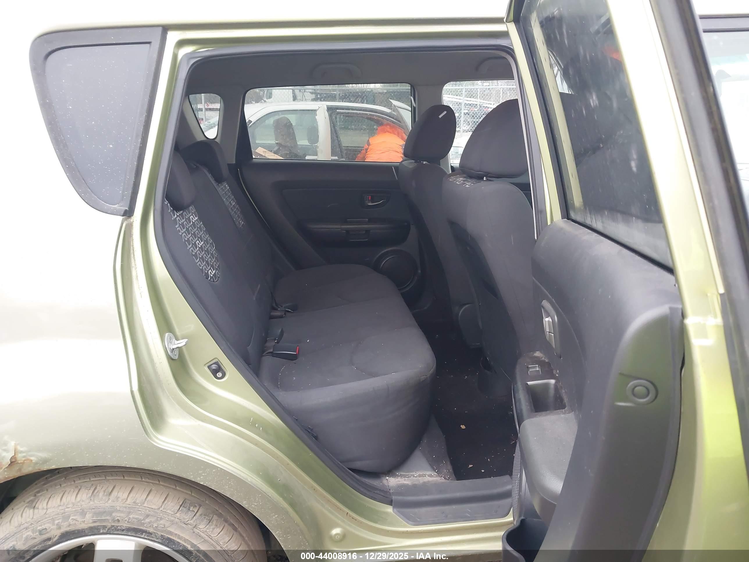 KIA SOUL image 8