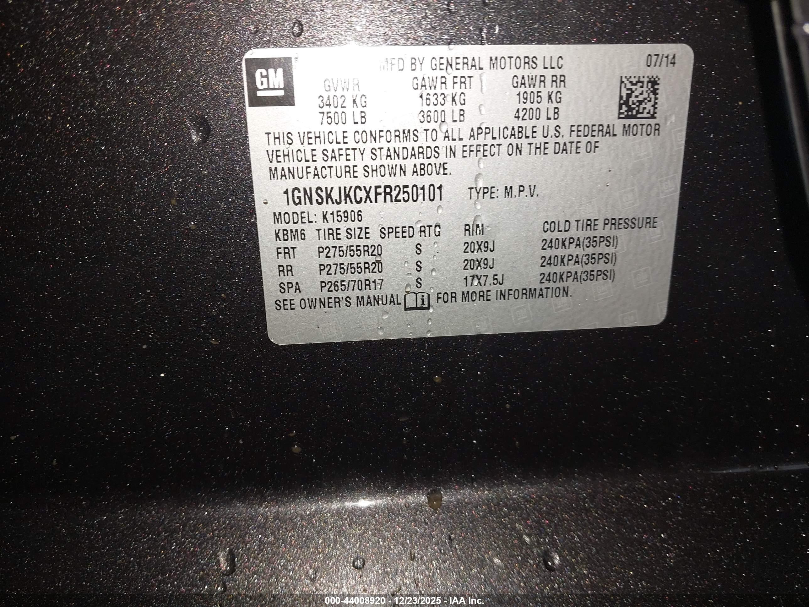 CHEVROLET SUBURBAN image 9