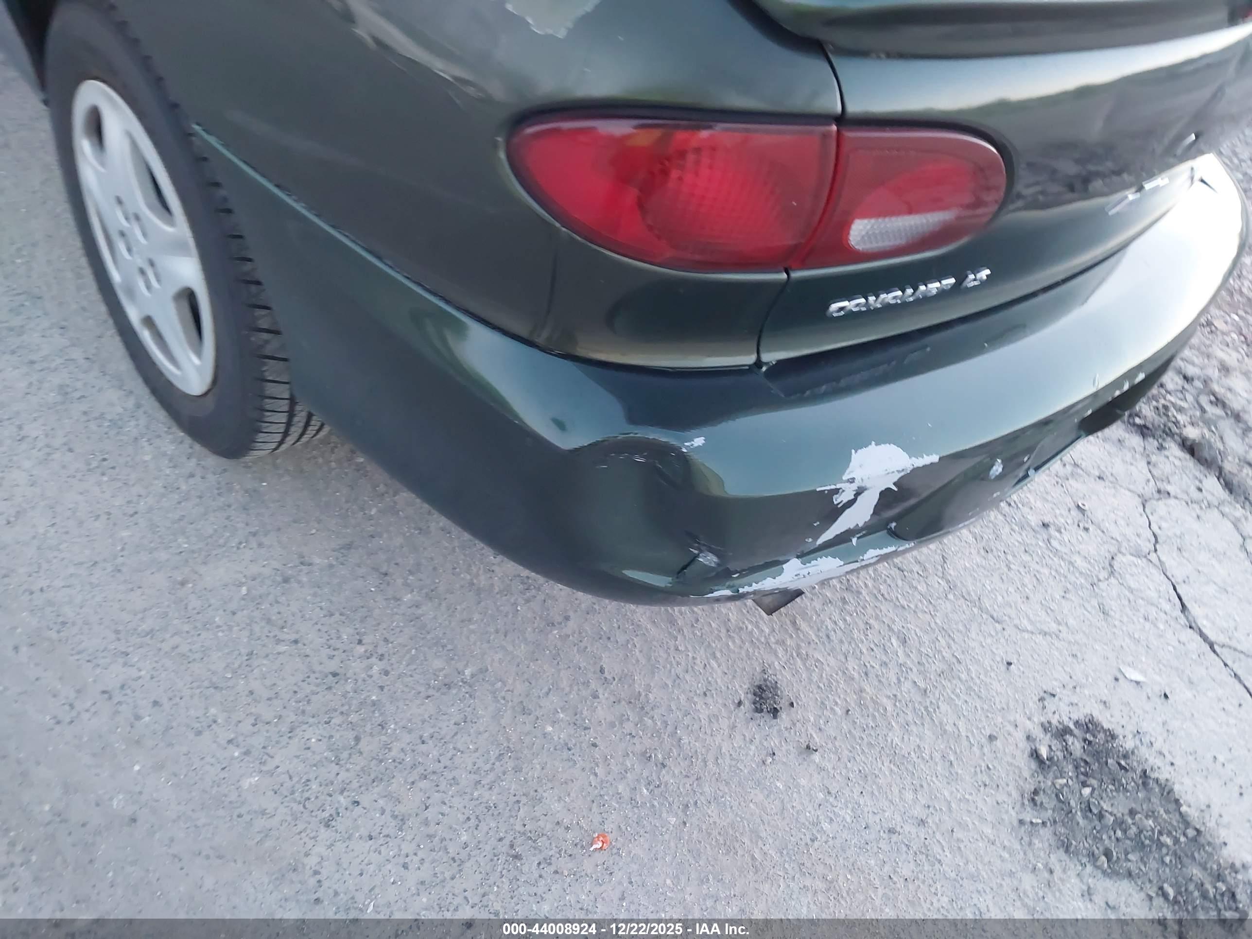 CHEVROLET CAVALIER image 6