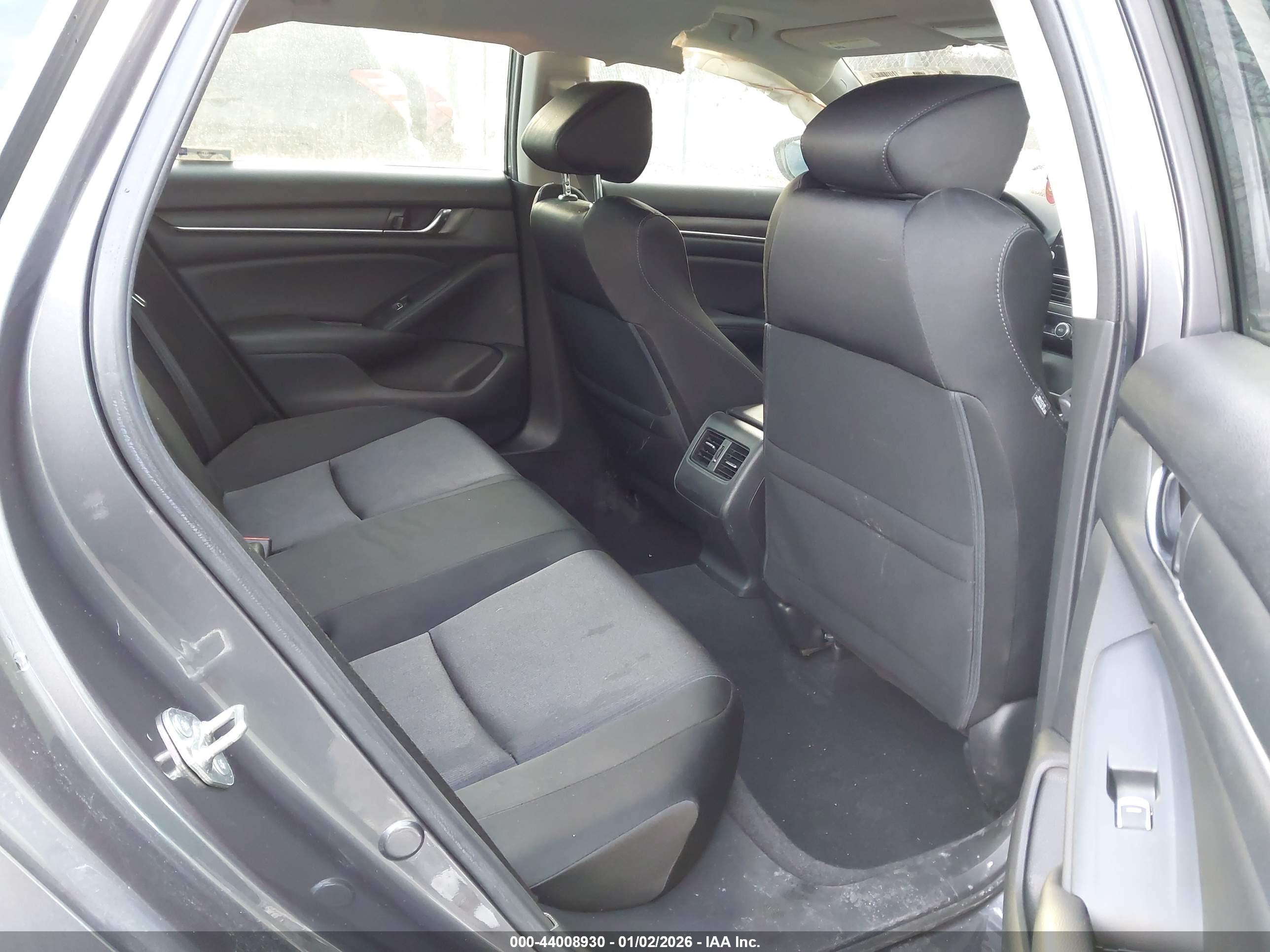 HONDA ACCORD image 8