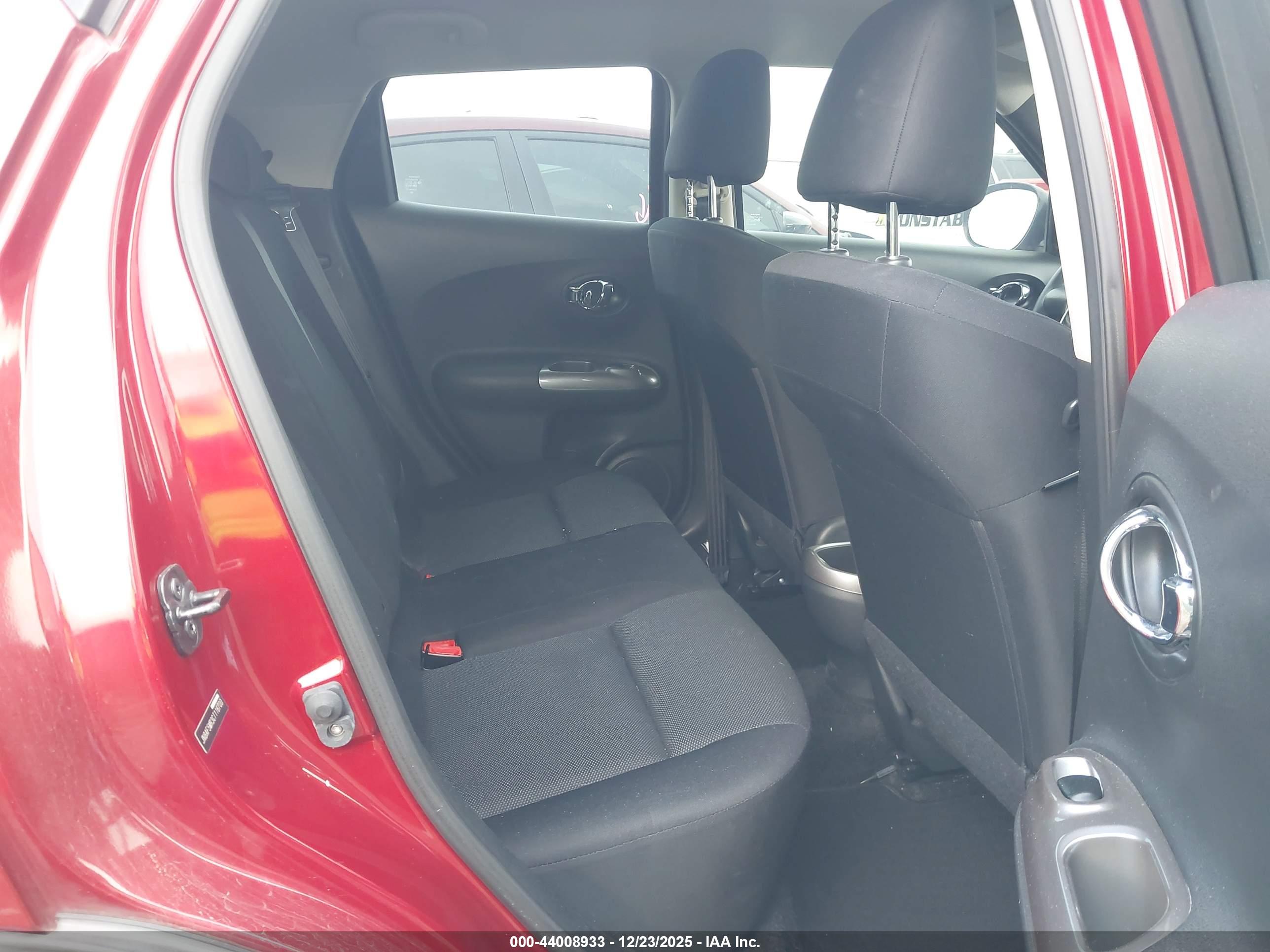 NISSAN JUKE image 8