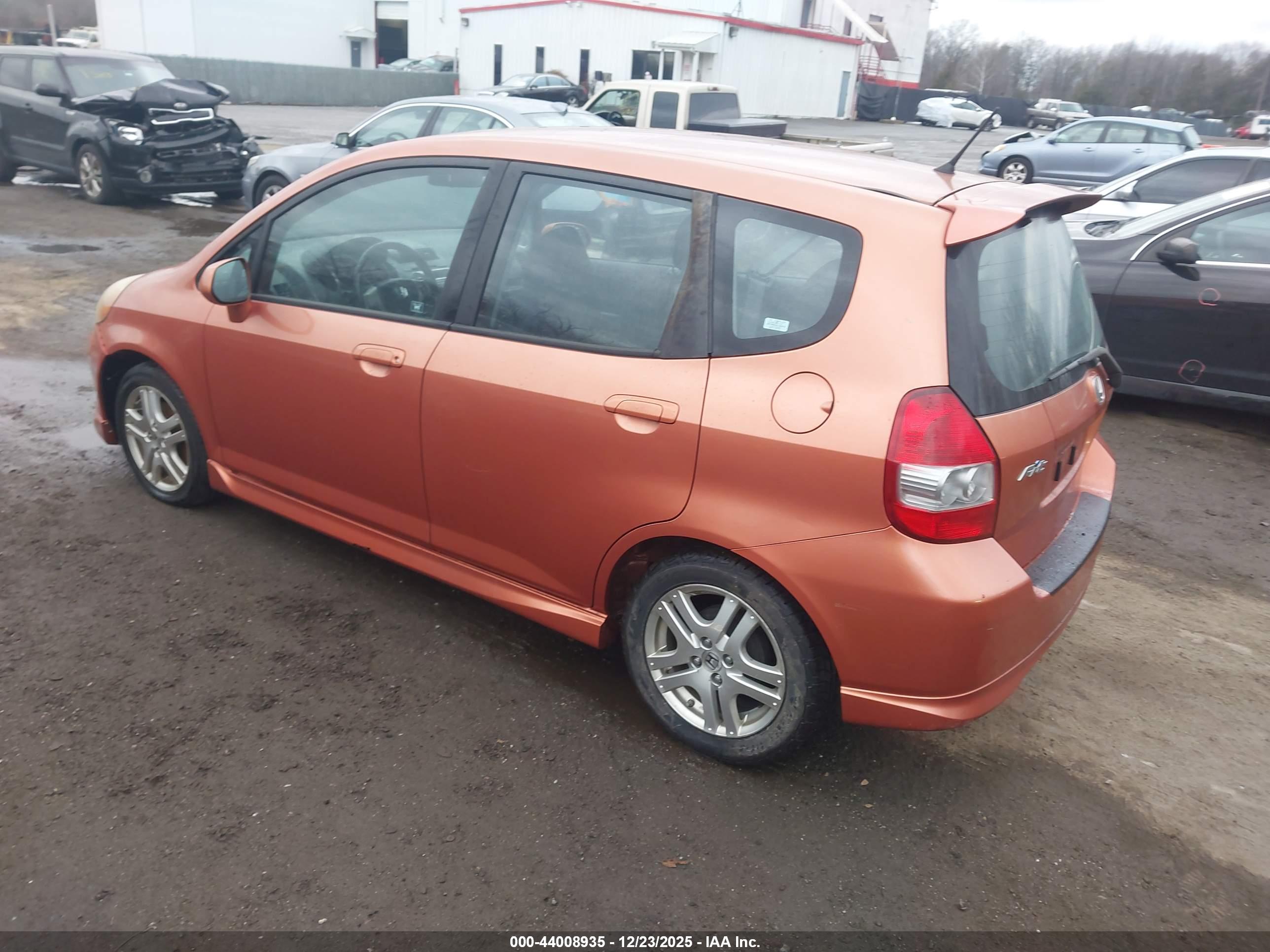 HONDA FIT image 3