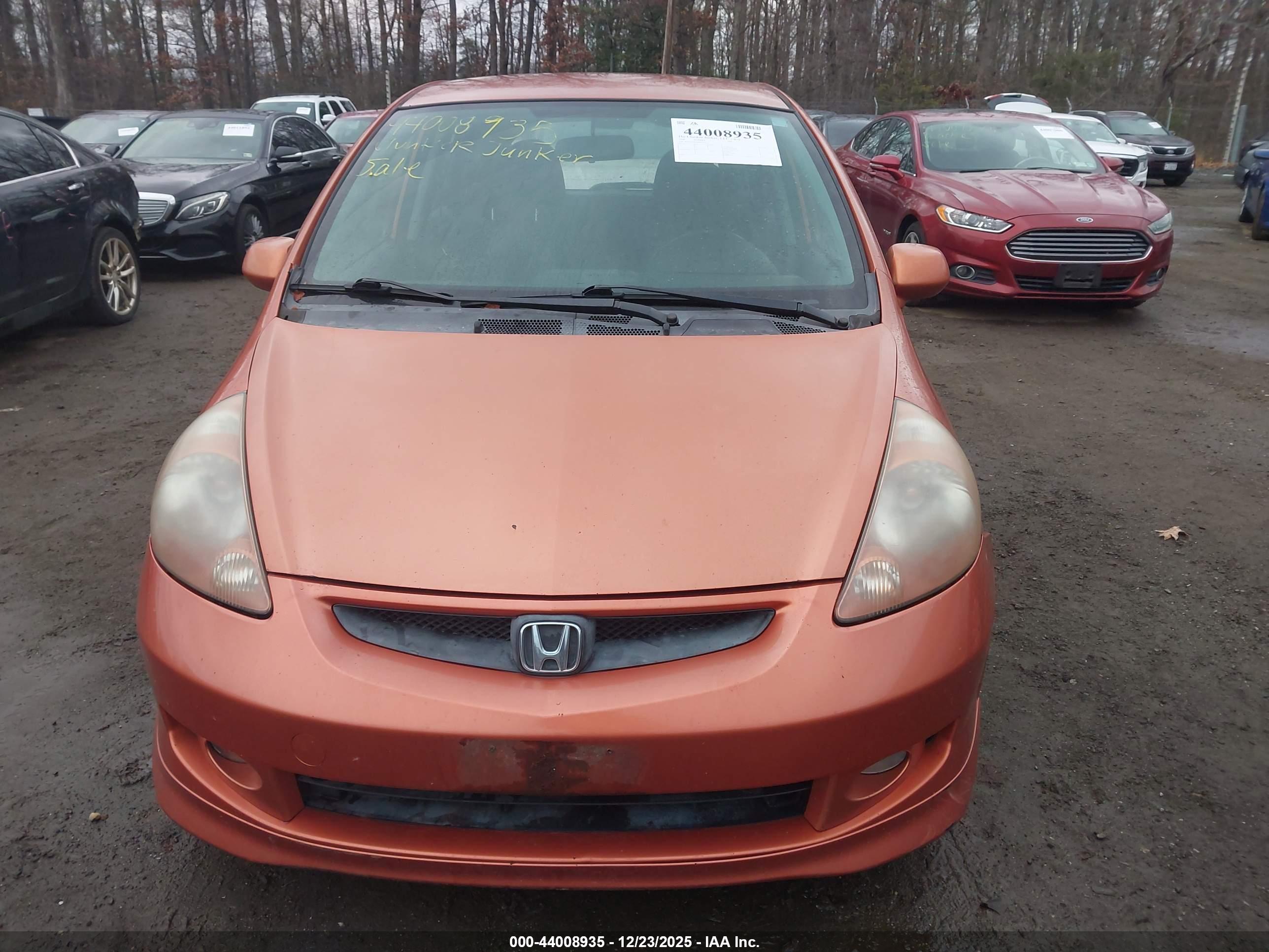 HONDA FIT image 6