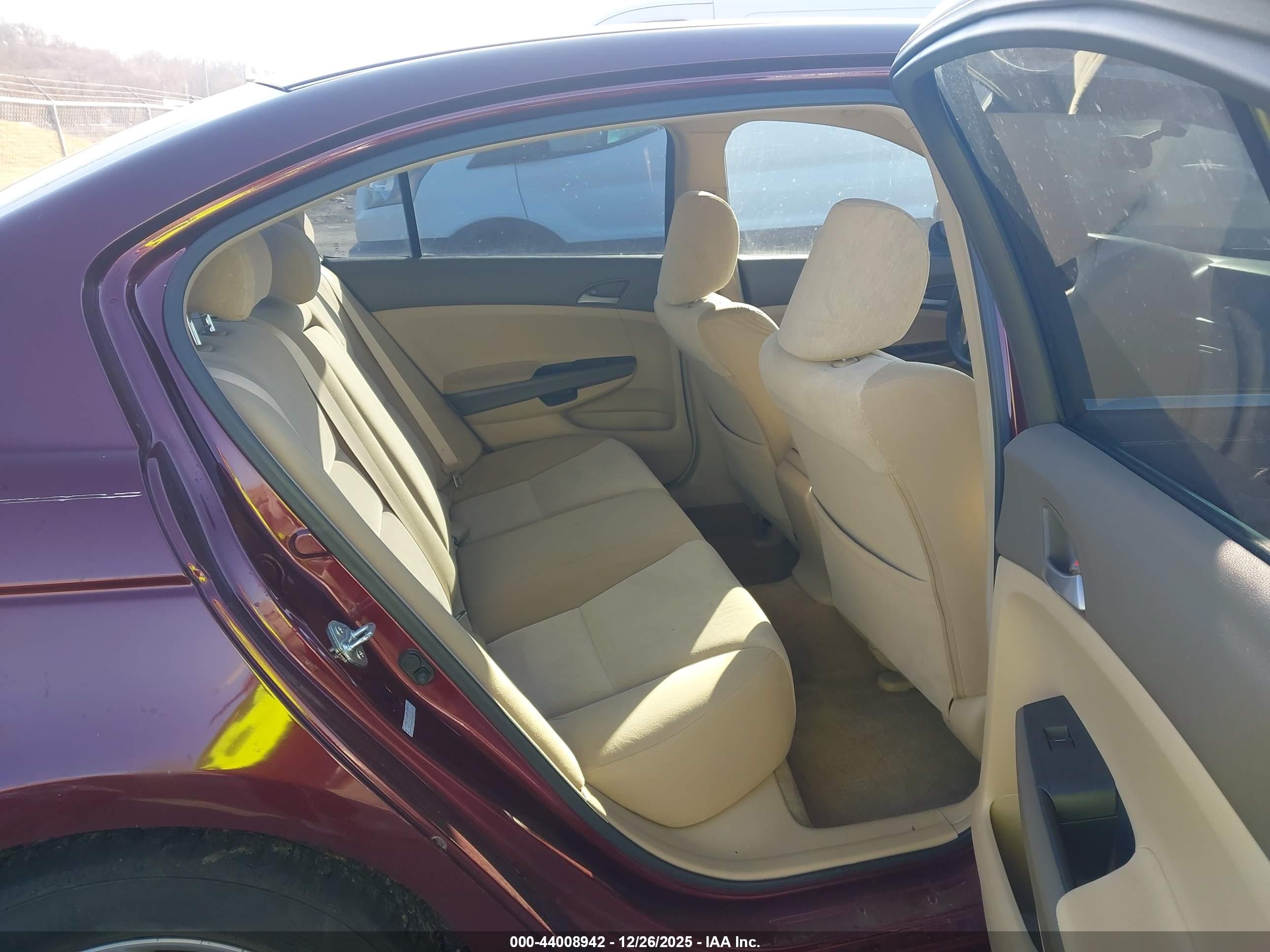 HONDA ACCORD image 8