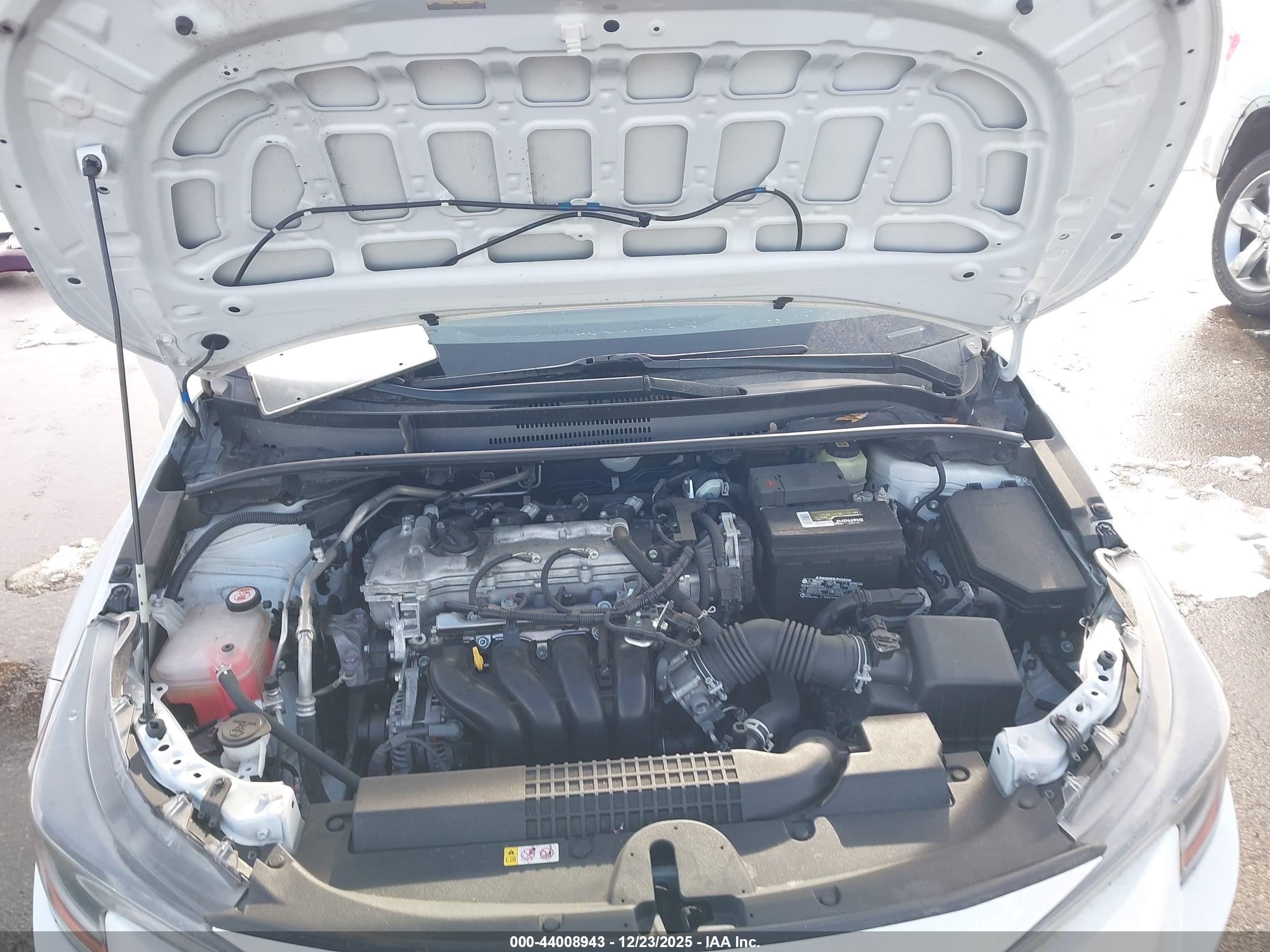 TOYOTA COROLLA image 10