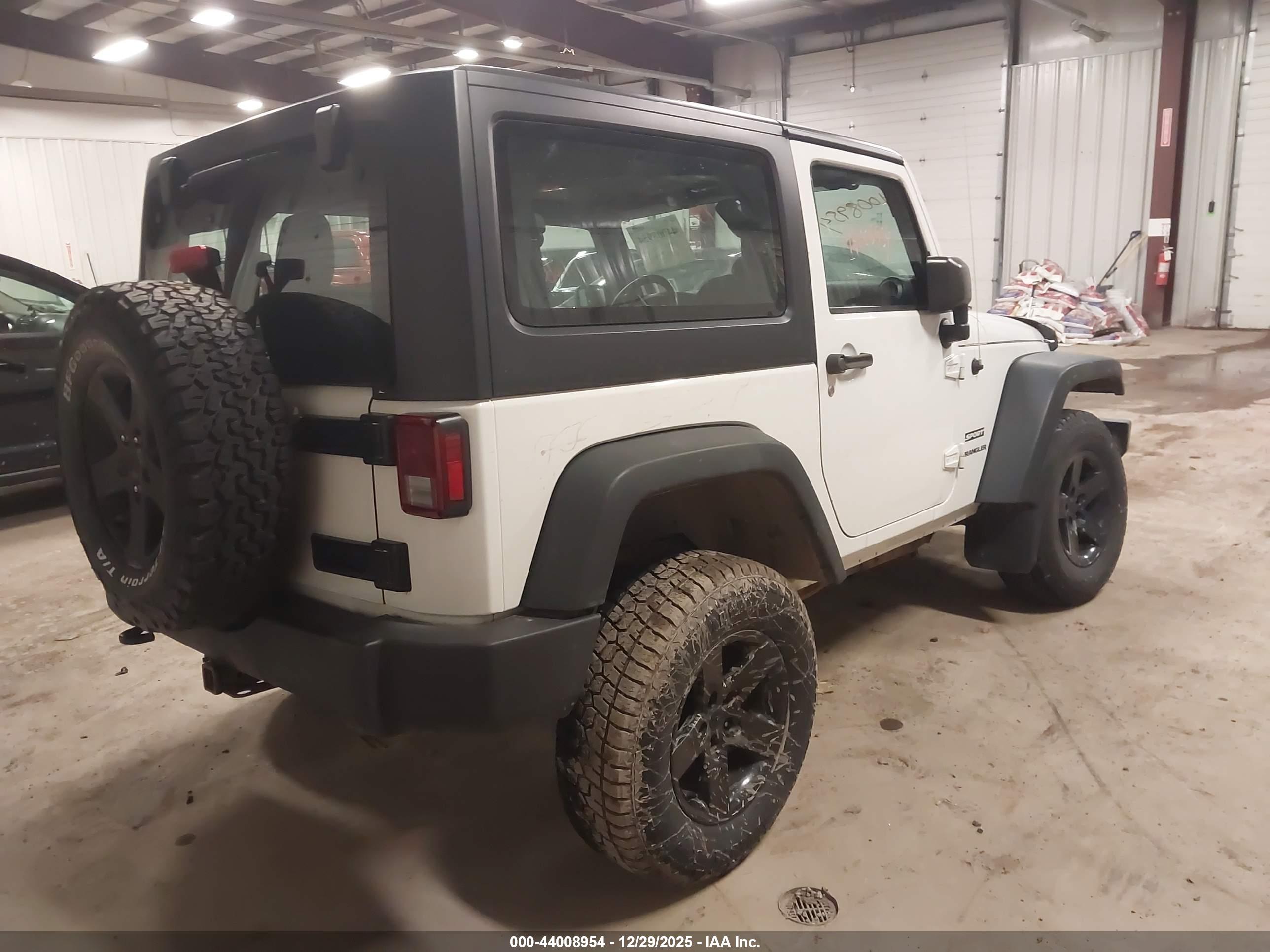 JEEP WRANGLER image 4