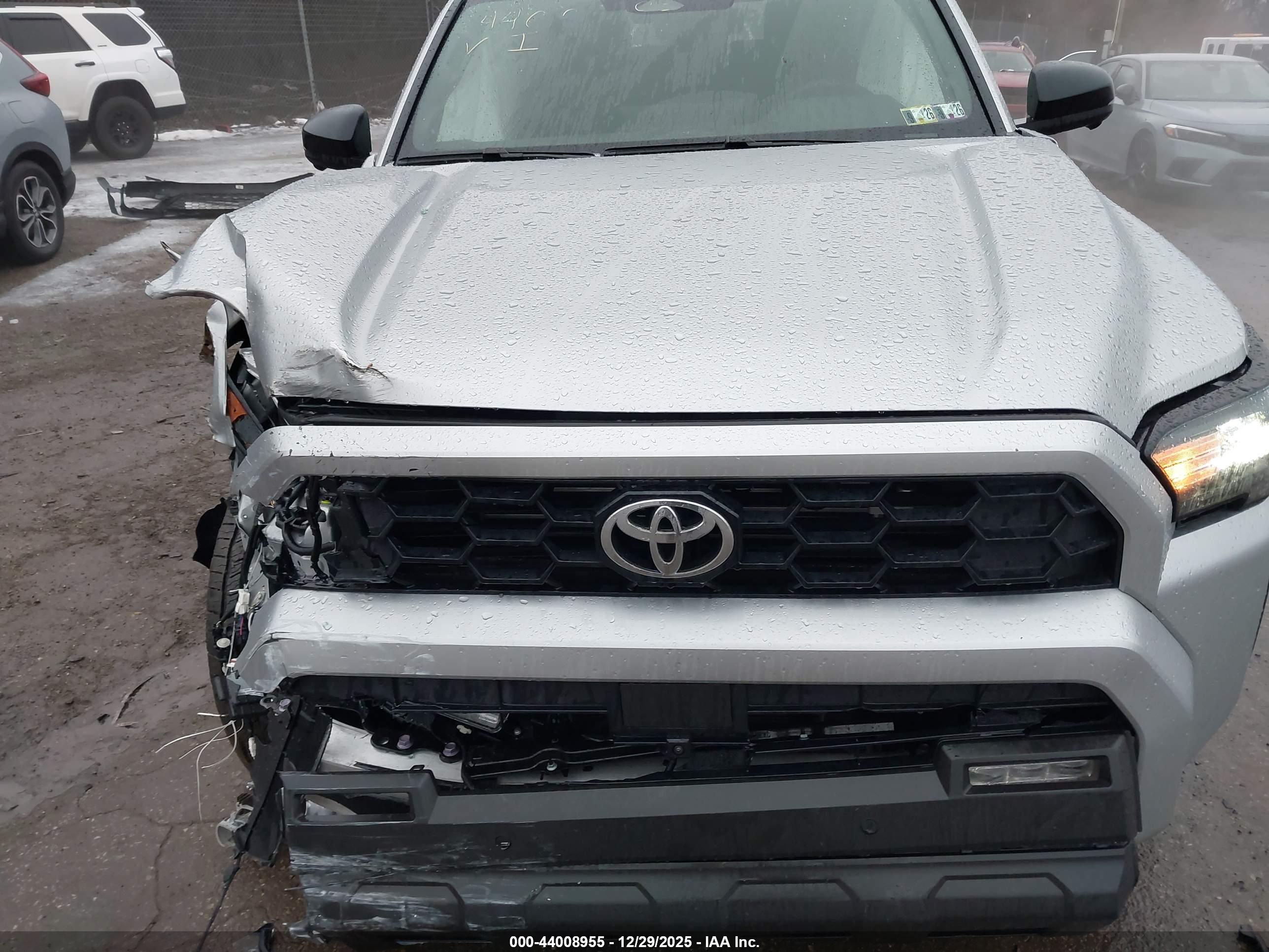 TOYOTA 4RUNNER image 10