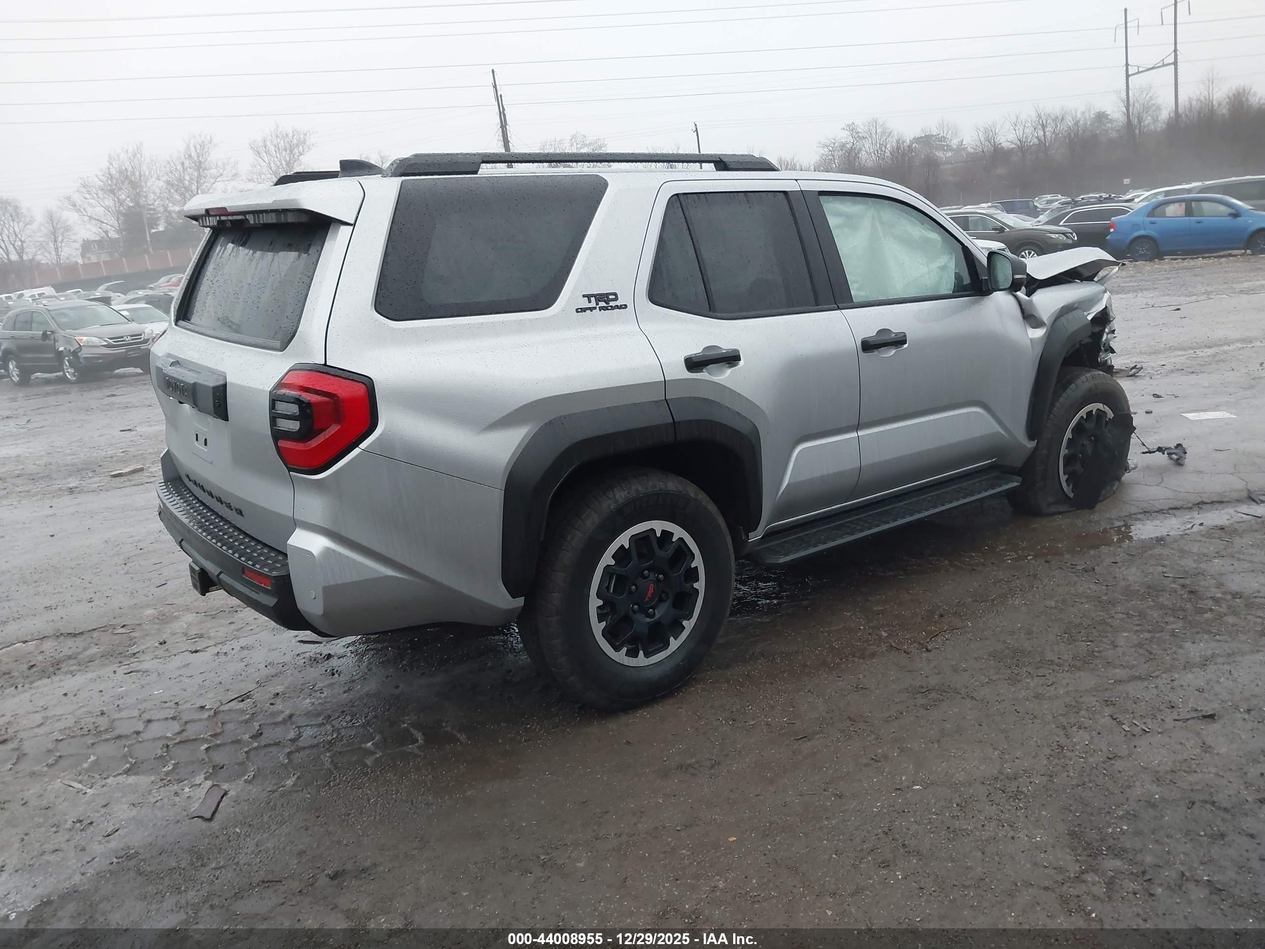 TOYOTA 4RUNNER image 4
