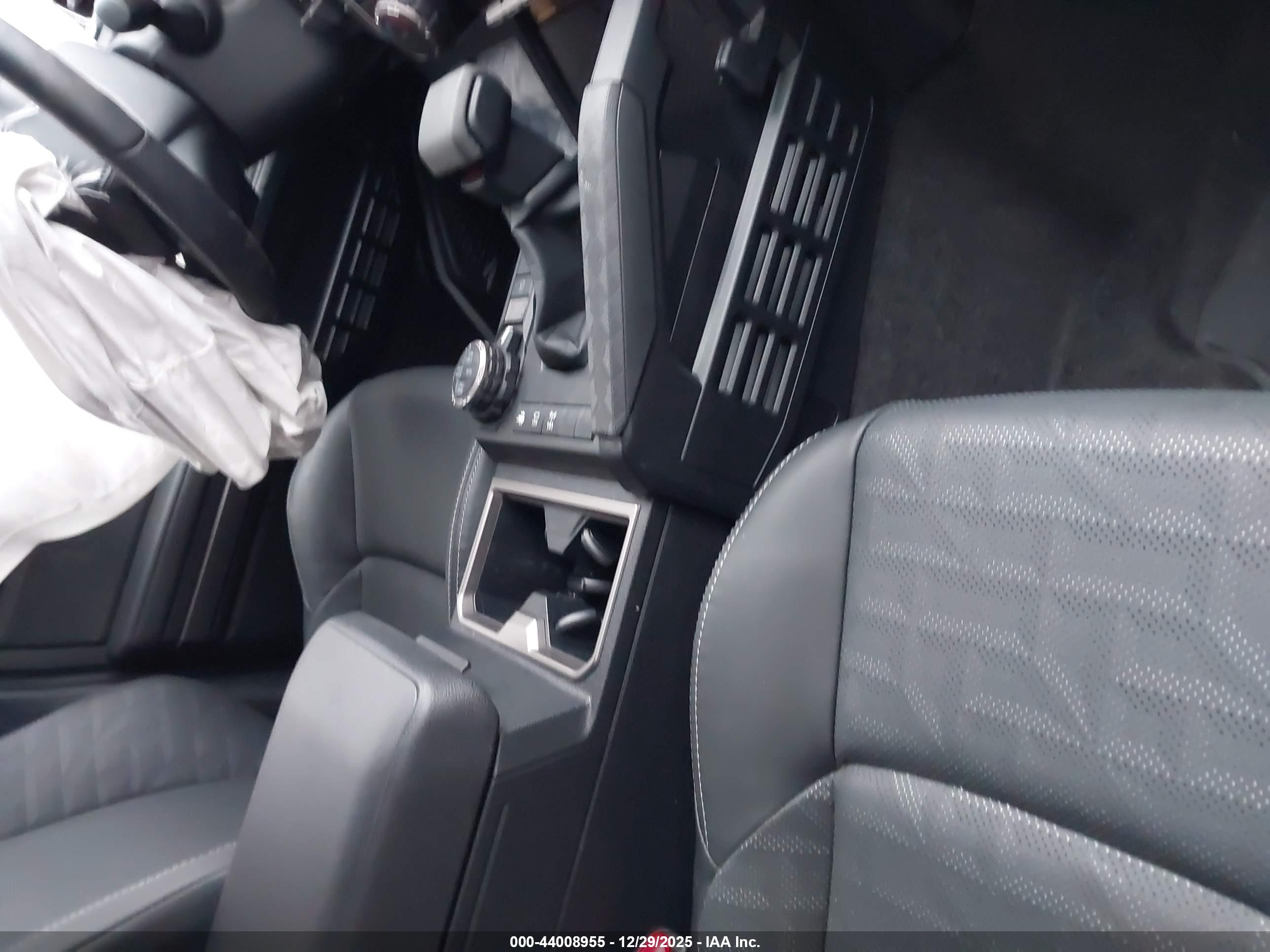 TOYOTA 4RUNNER image 5