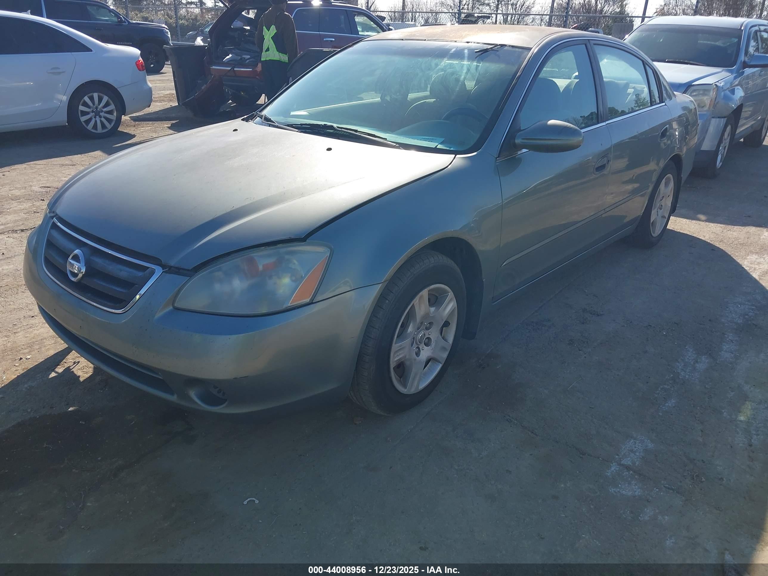 NISSAN ALTIMA image 2