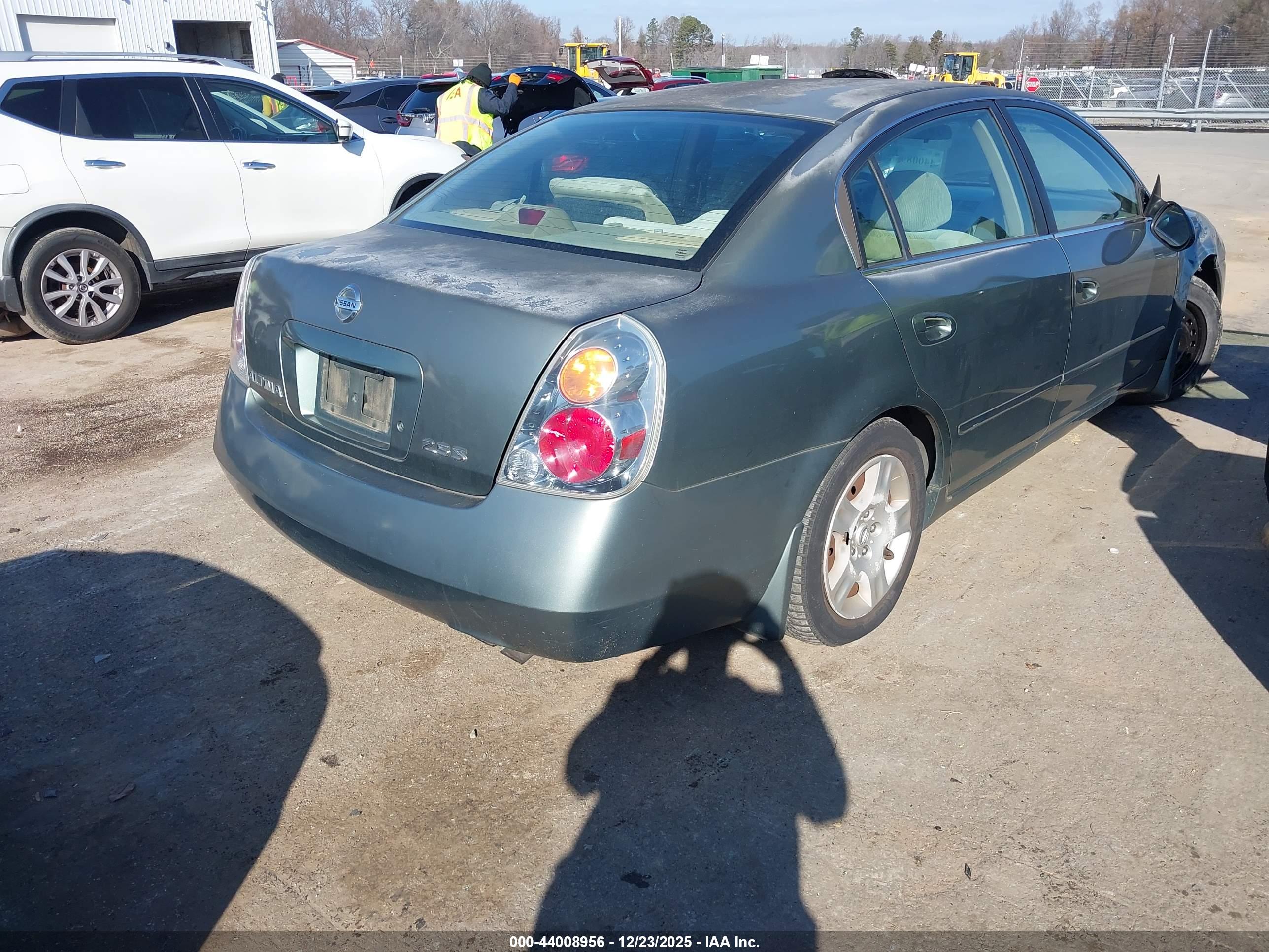 NISSAN ALTIMA image 4