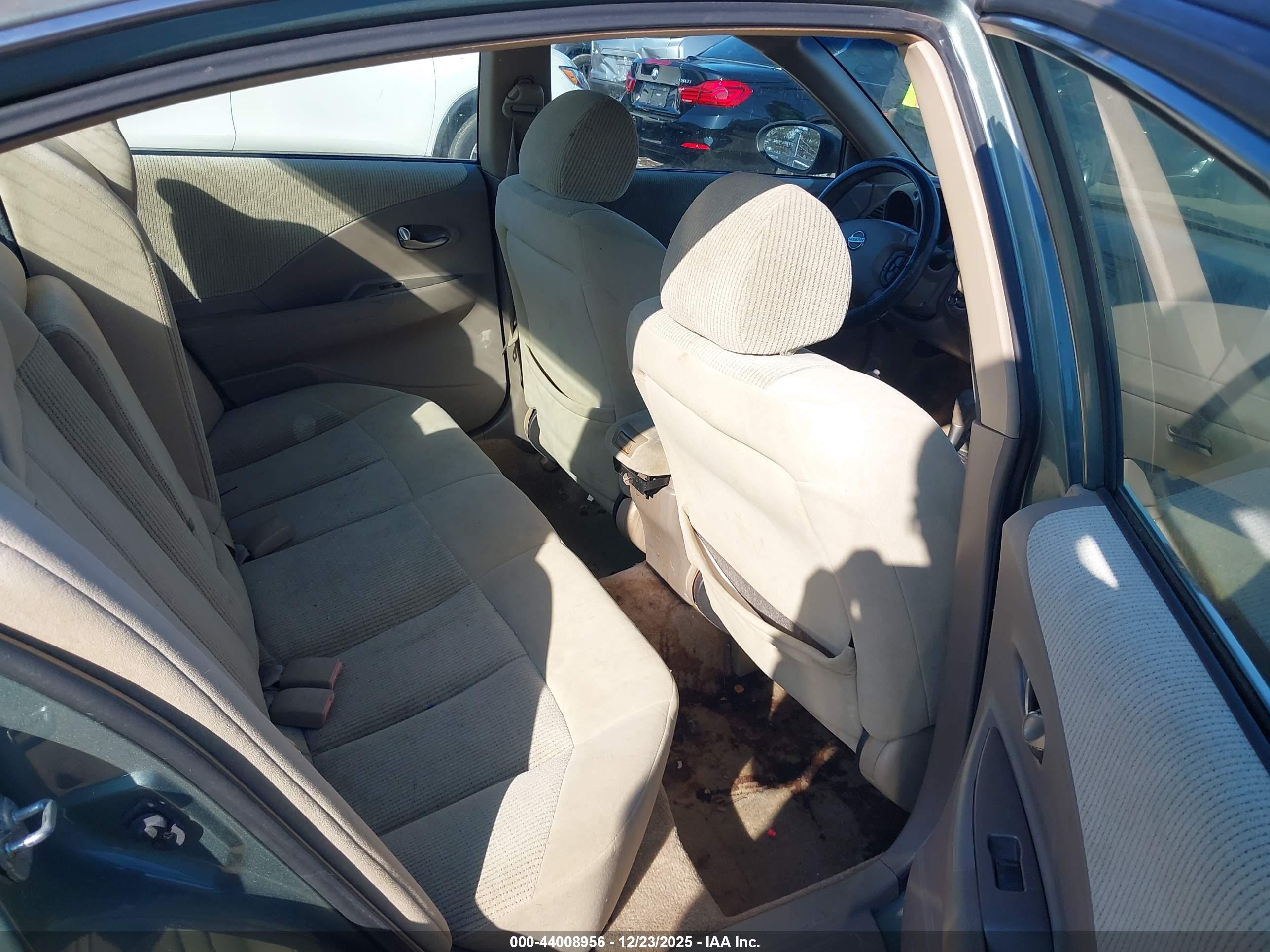 NISSAN ALTIMA image 8