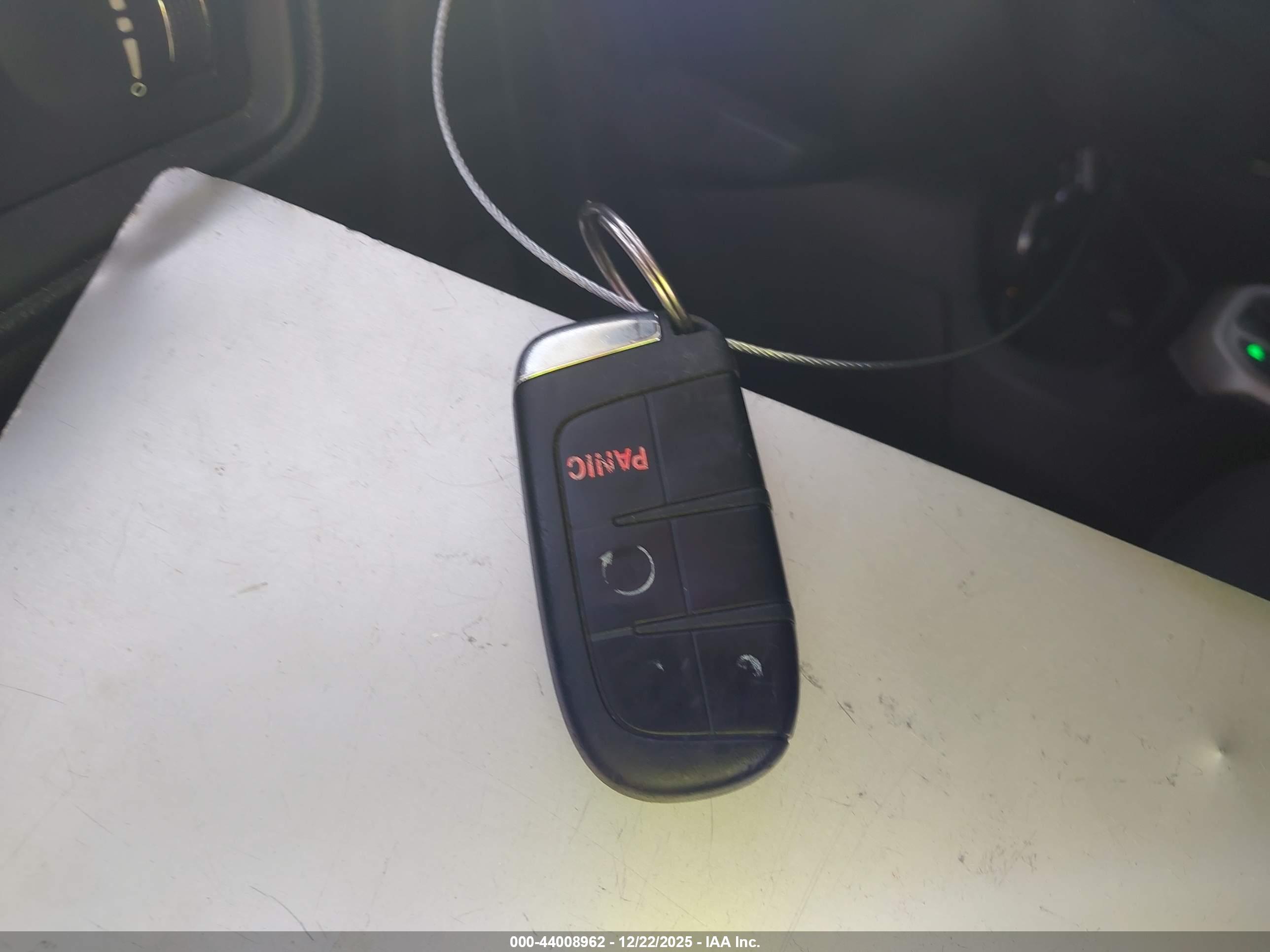 JEEP RENEGADE image 11
