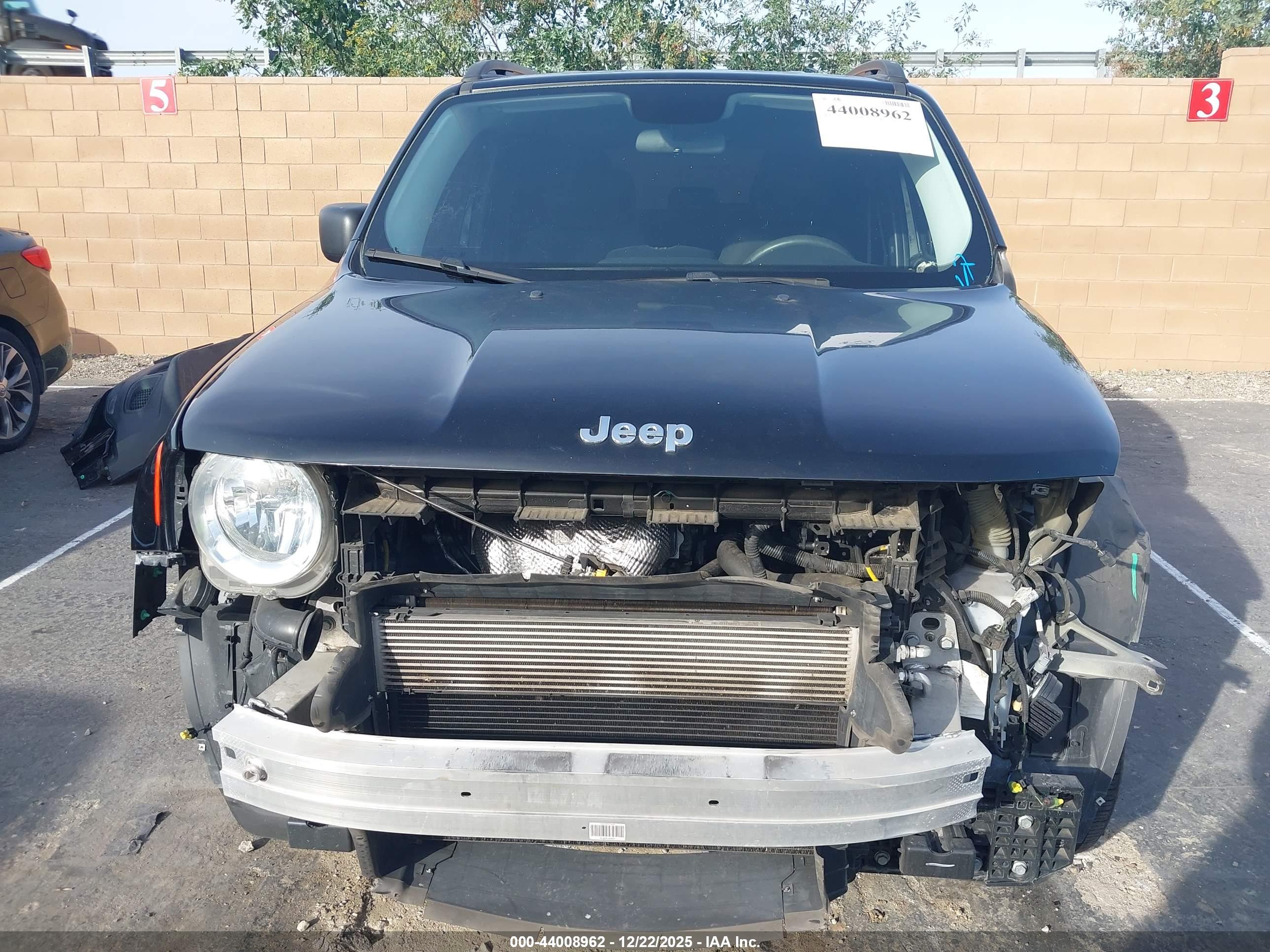 JEEP RENEGADE image 6