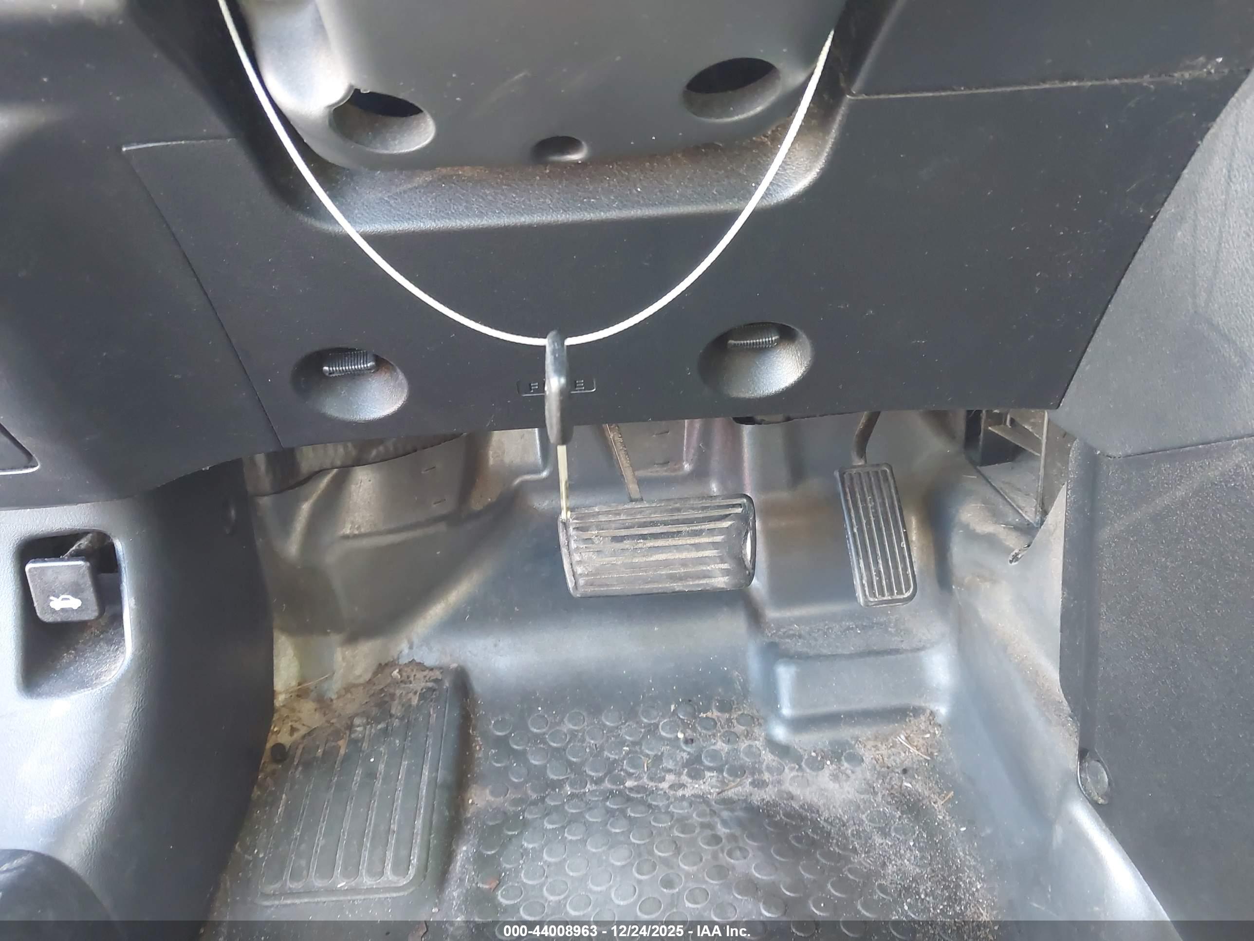 HONDA ELEMENT image 11