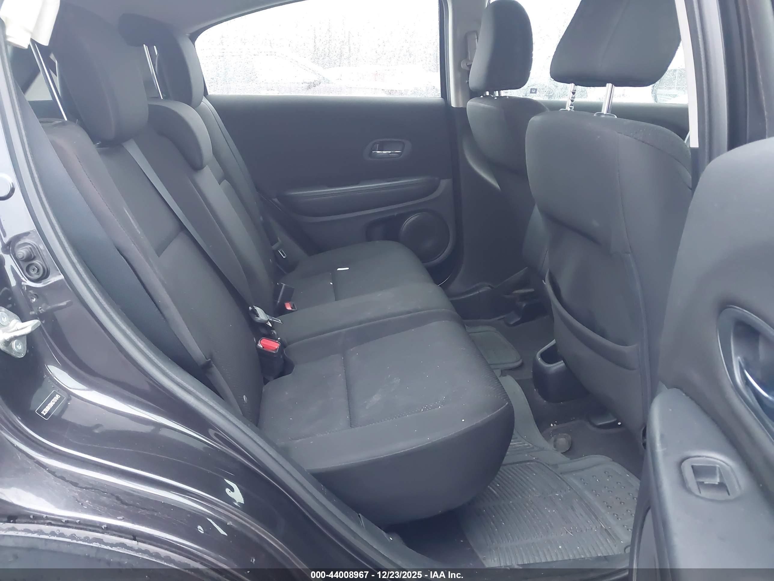 HONDA HR-V image 8