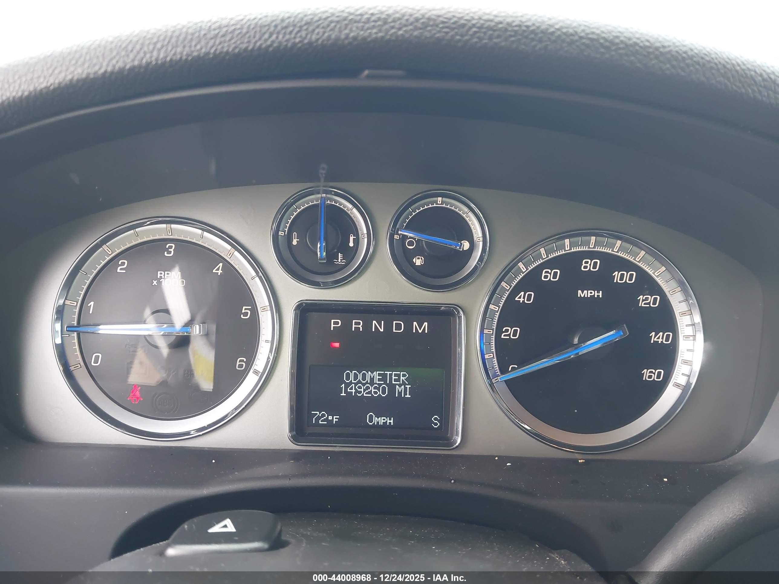 CADILLAC ESCALADE image 7