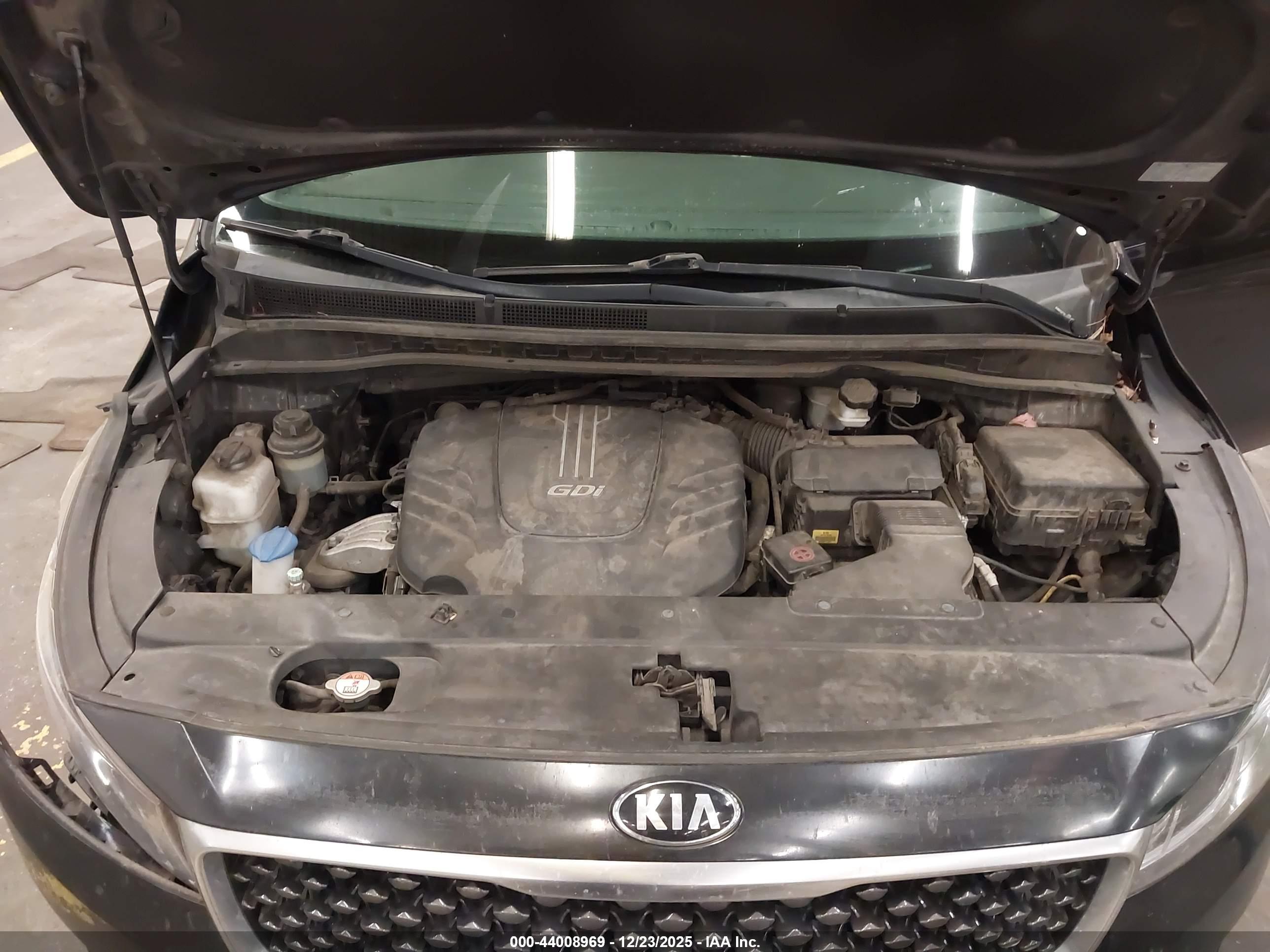 KIA SEDONA image 10