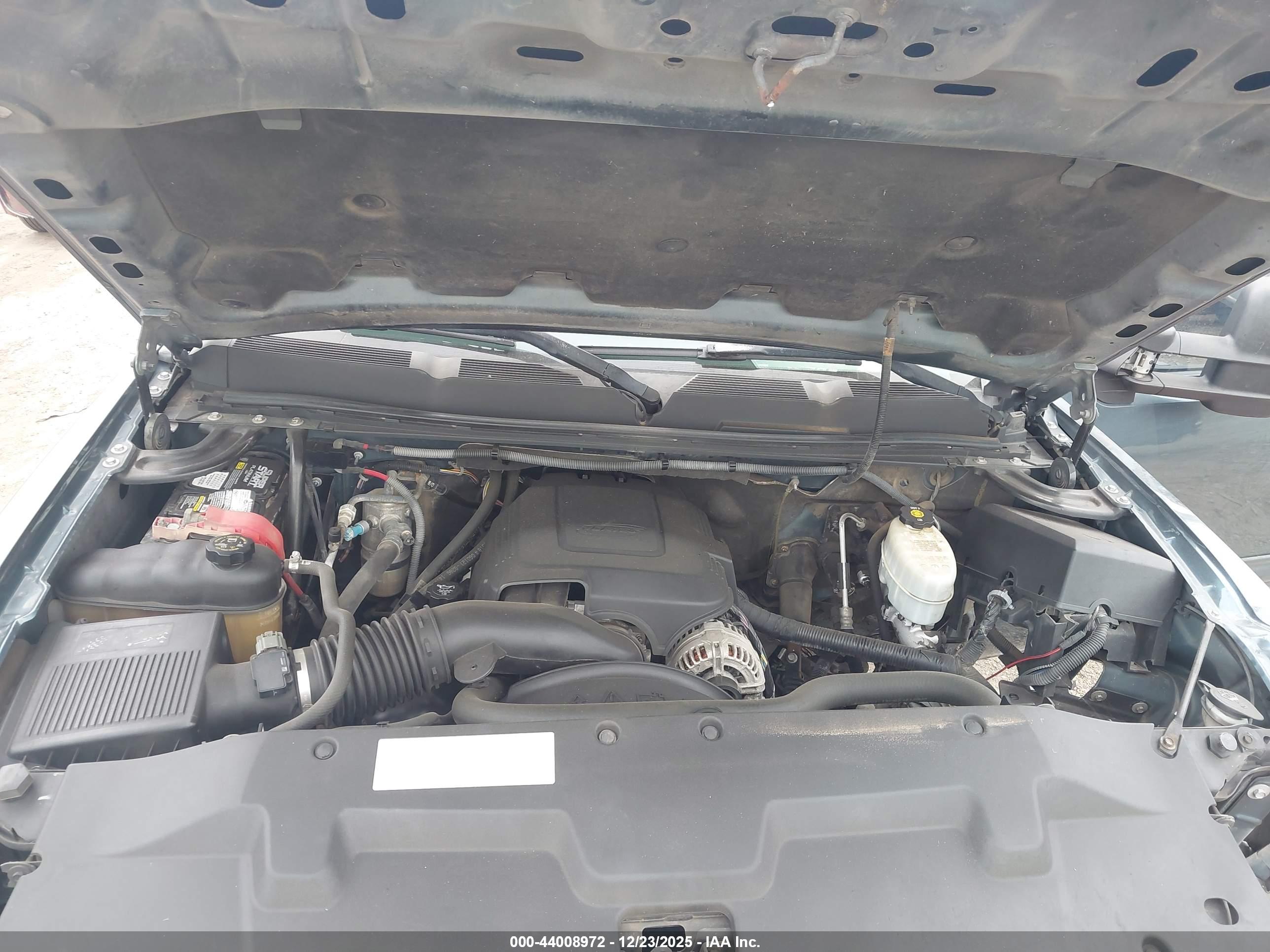 CHEVROLET SILVERADO image 10