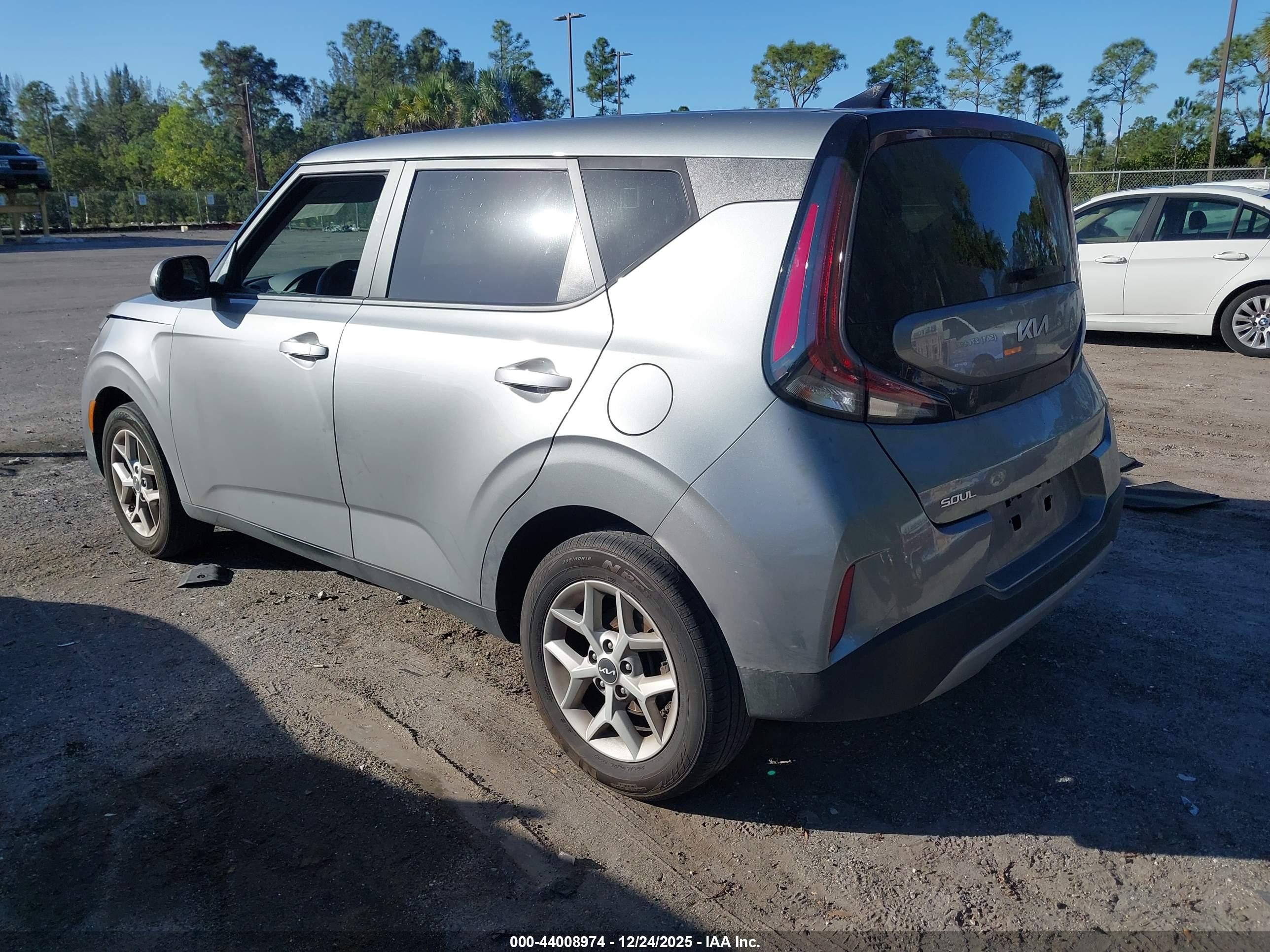 KIA SOUL image 3