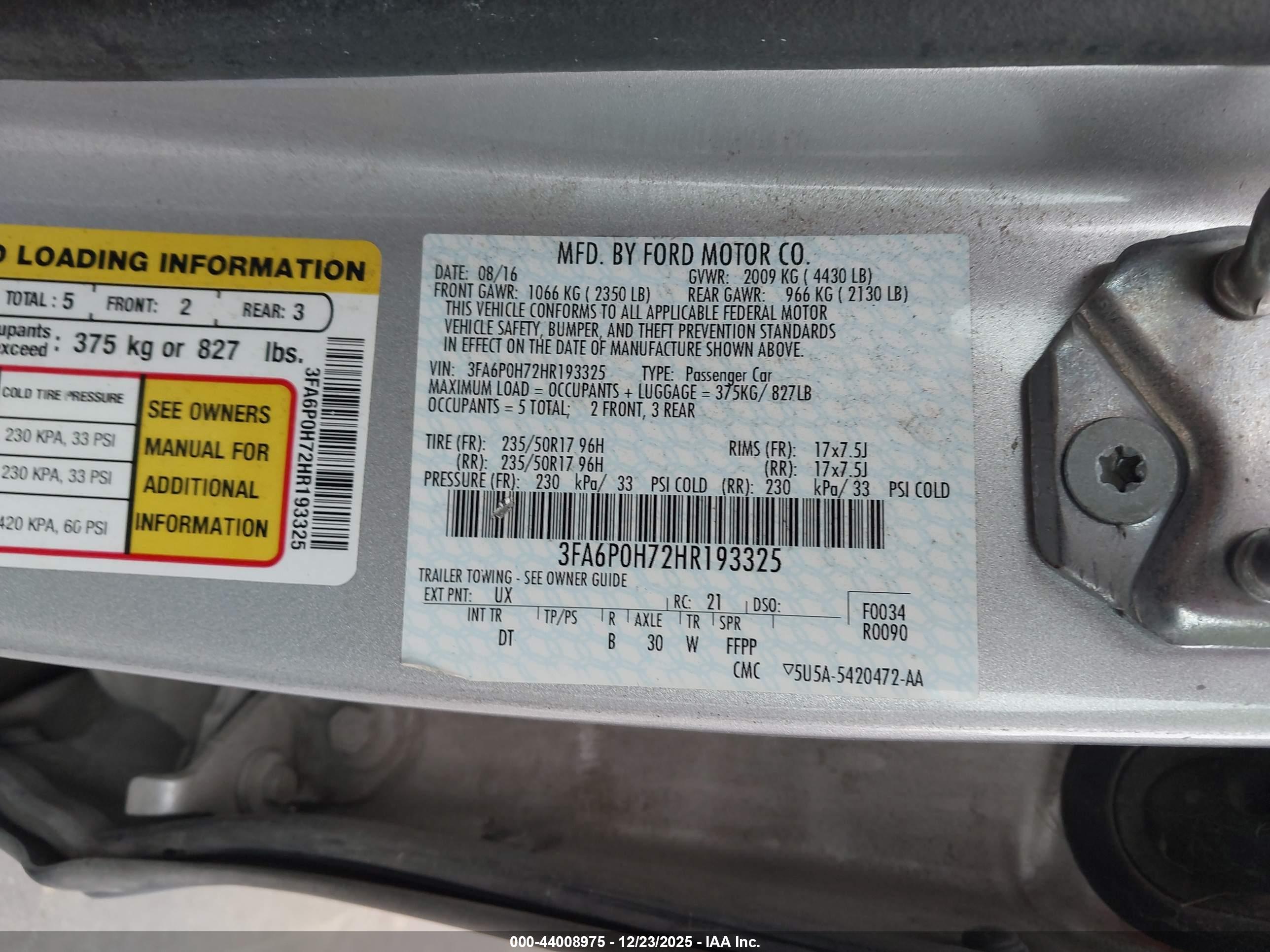 FORD FUSION image 9