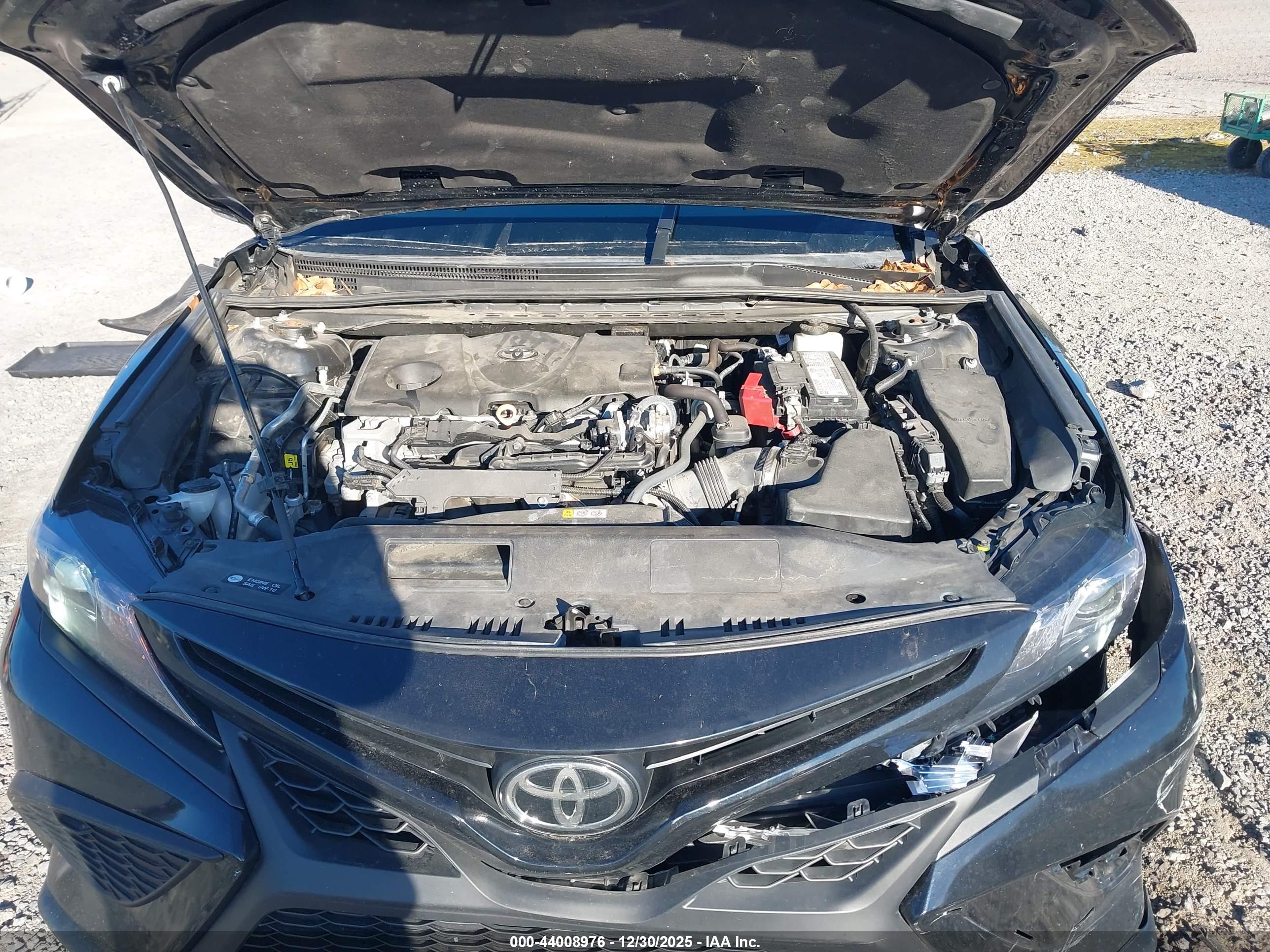 TOYOTA CAMRY image 10