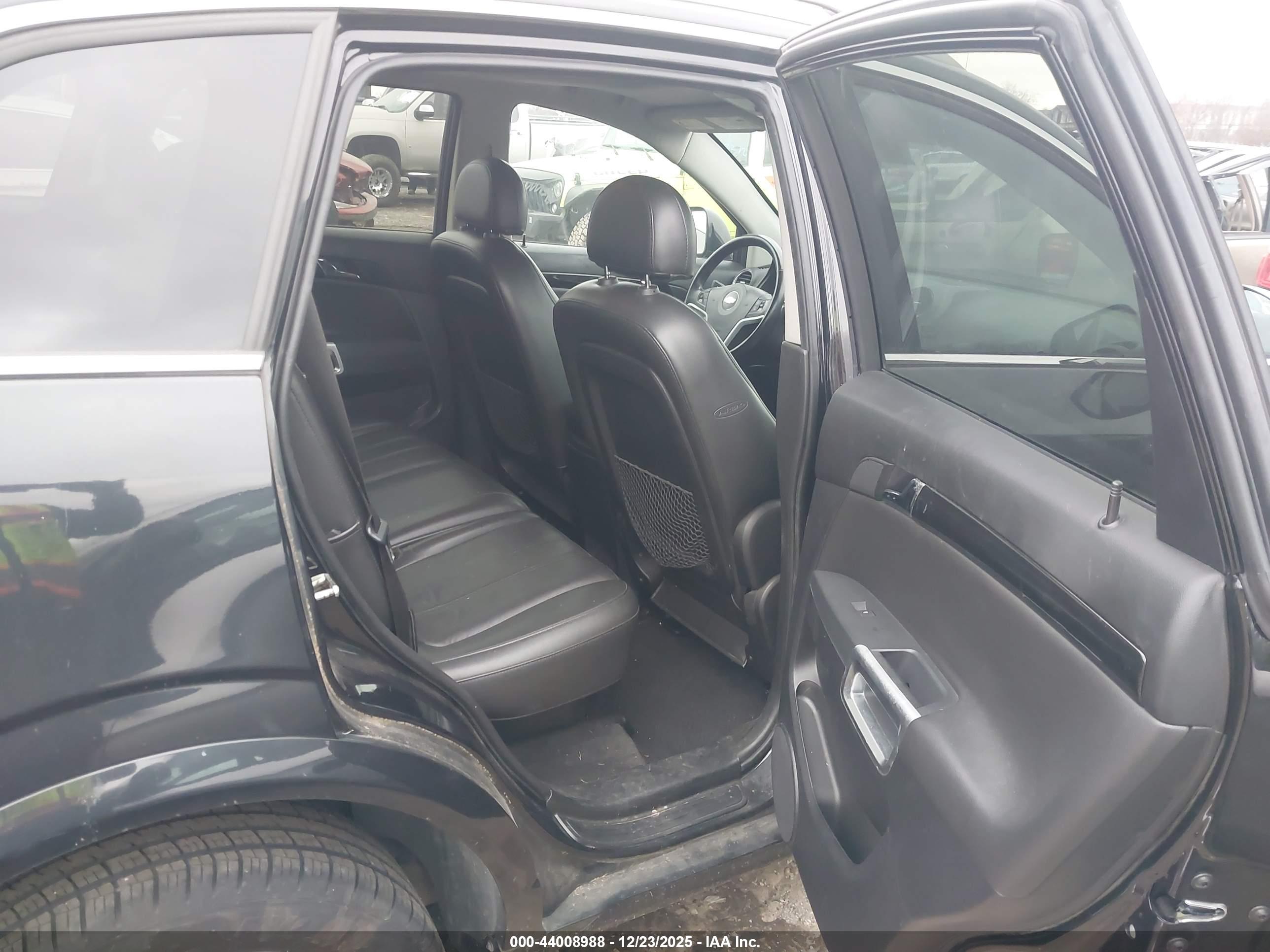 CHEVROLET CAPTIVA image 8