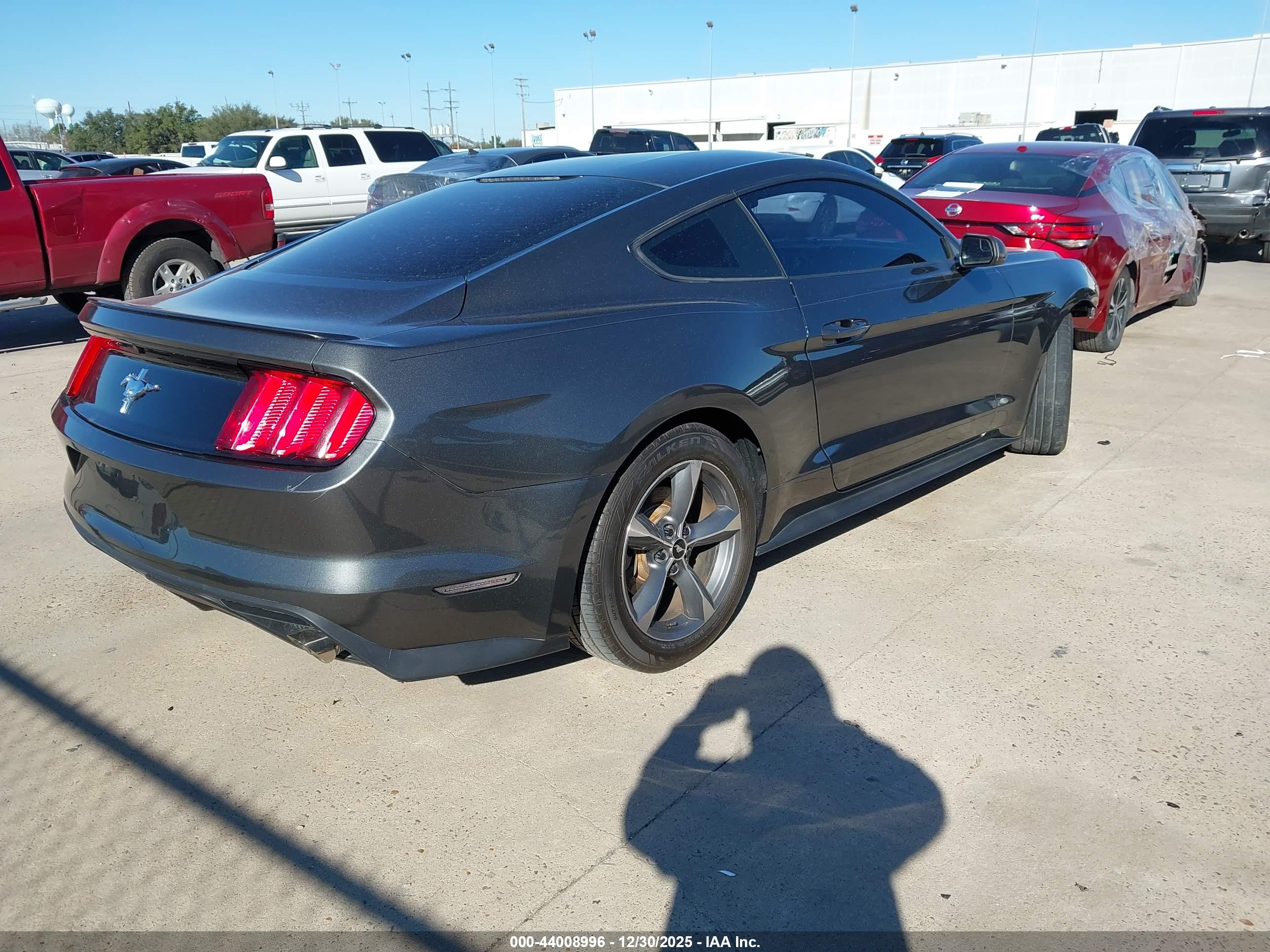 FORD MUSTANG image 4