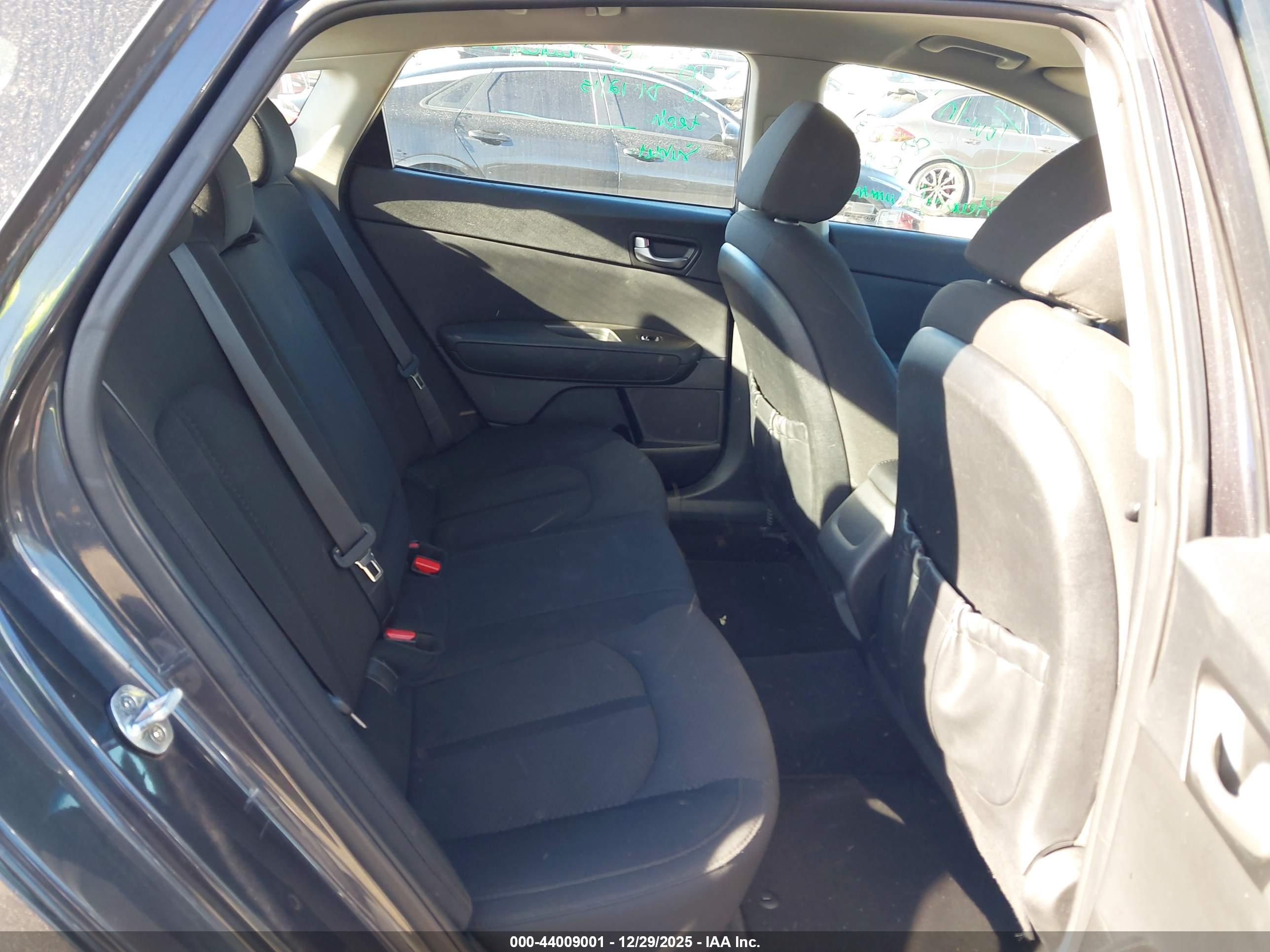 KIA OPTIMA image 8