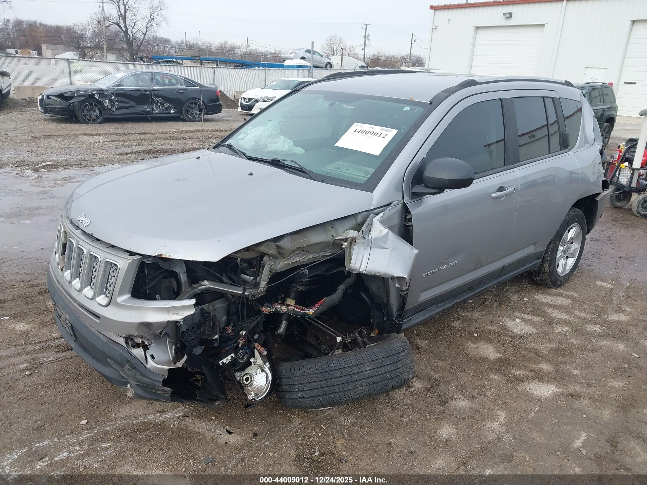 JEEP COMPASS image 2