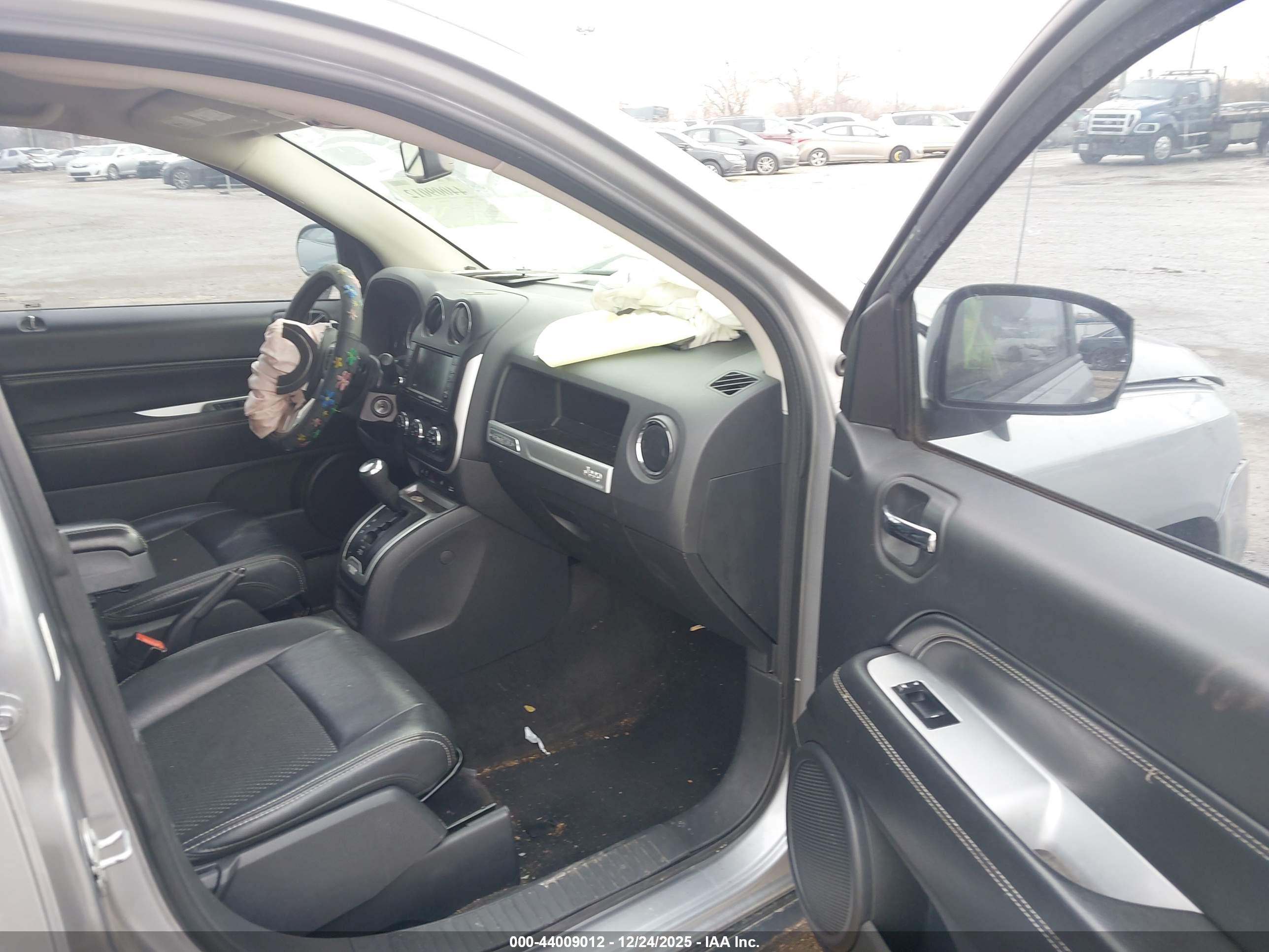 JEEP COMPASS image 5