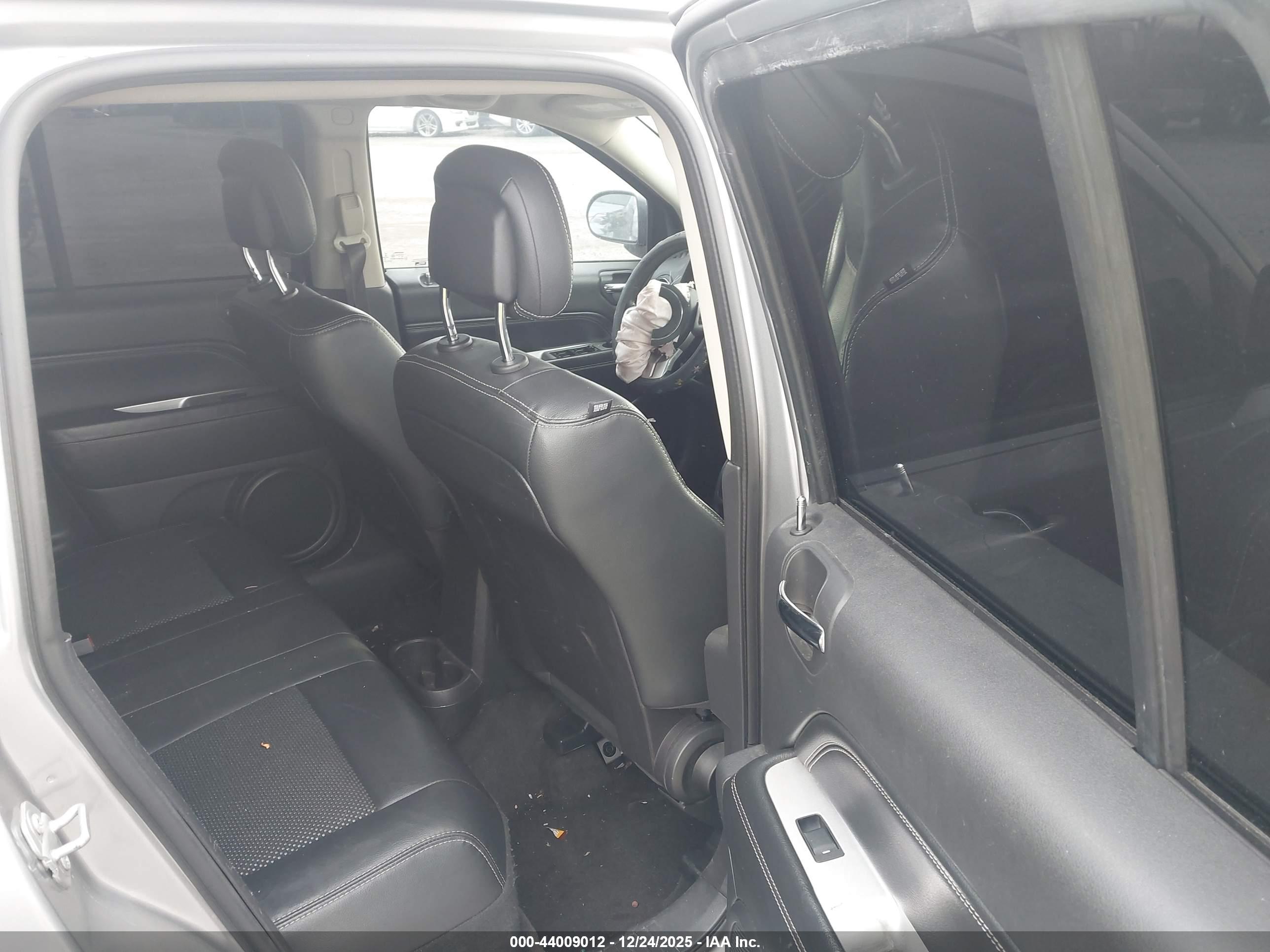 JEEP COMPASS image 8