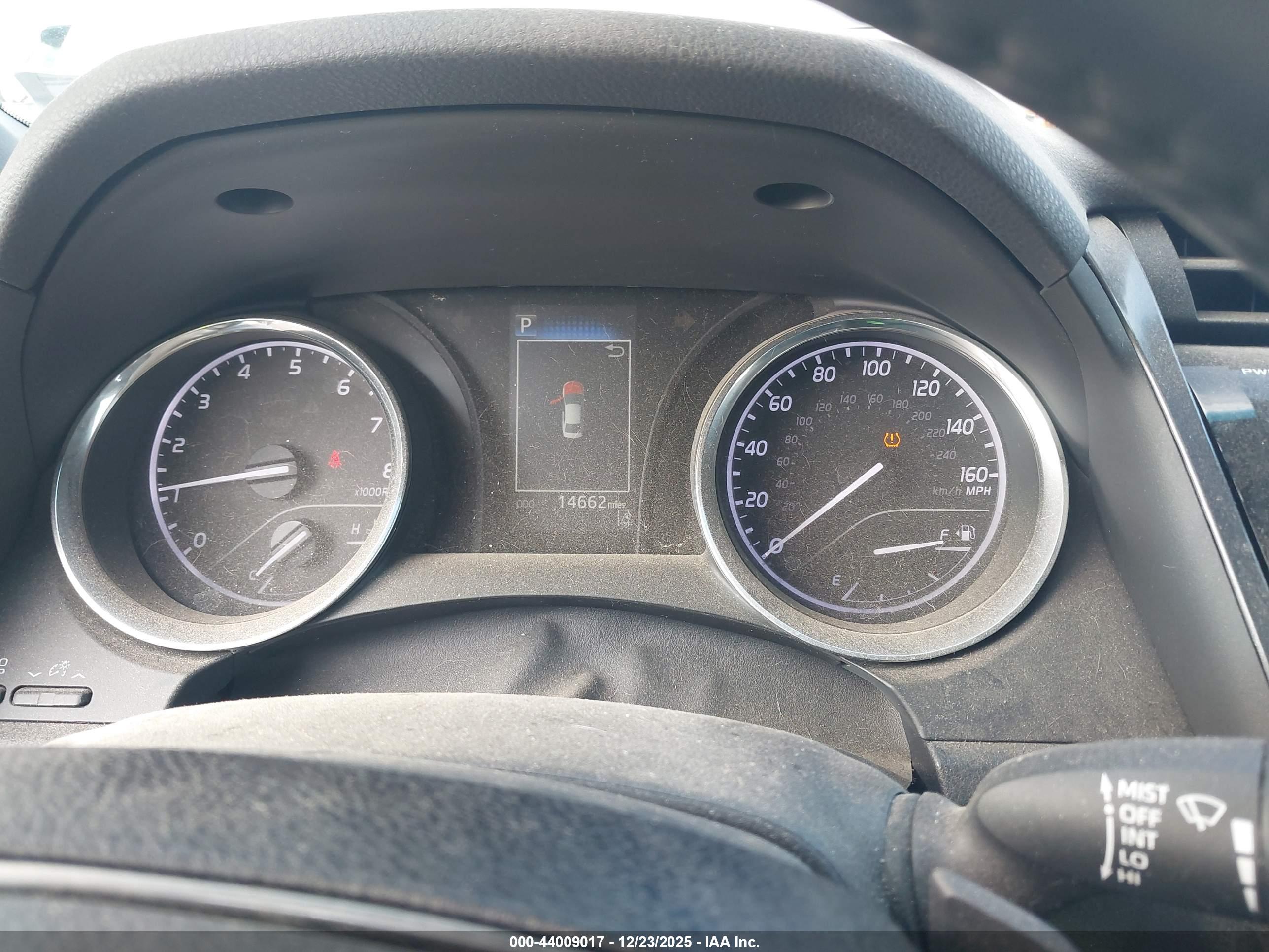 TOYOTA CAMRY image 7