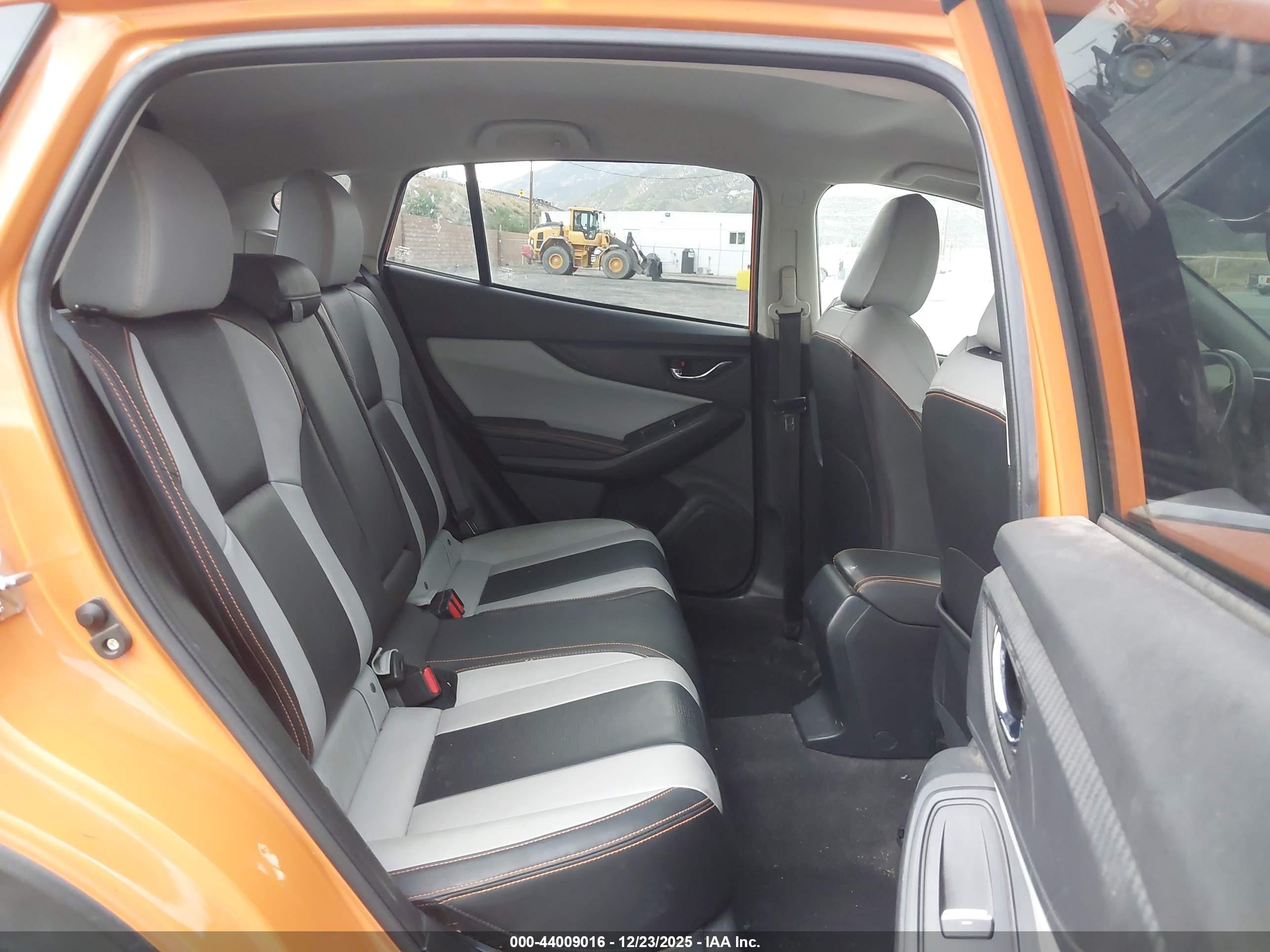 SUBARU CROSSTREK image 8