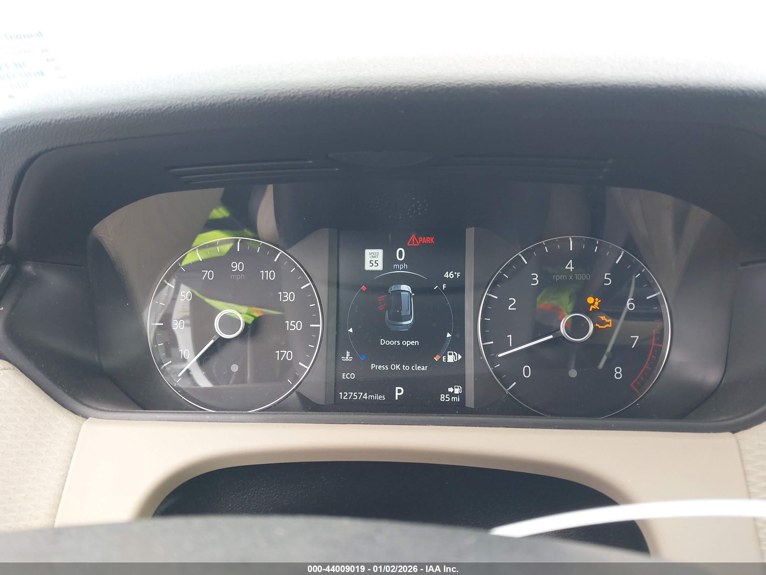 LAND ROVER image 7
