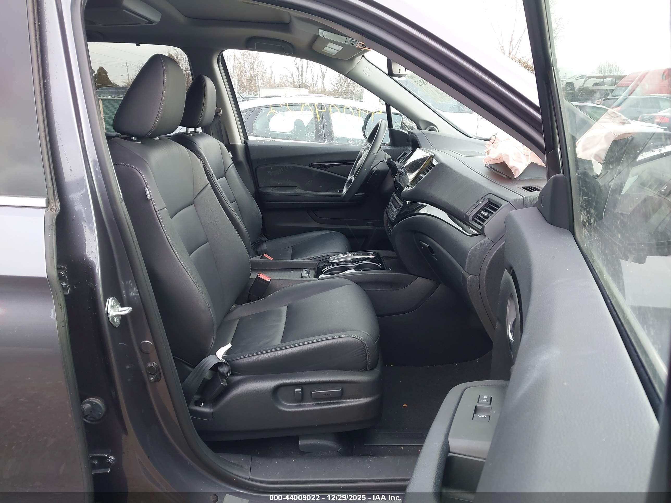HONDA PILOT image 5