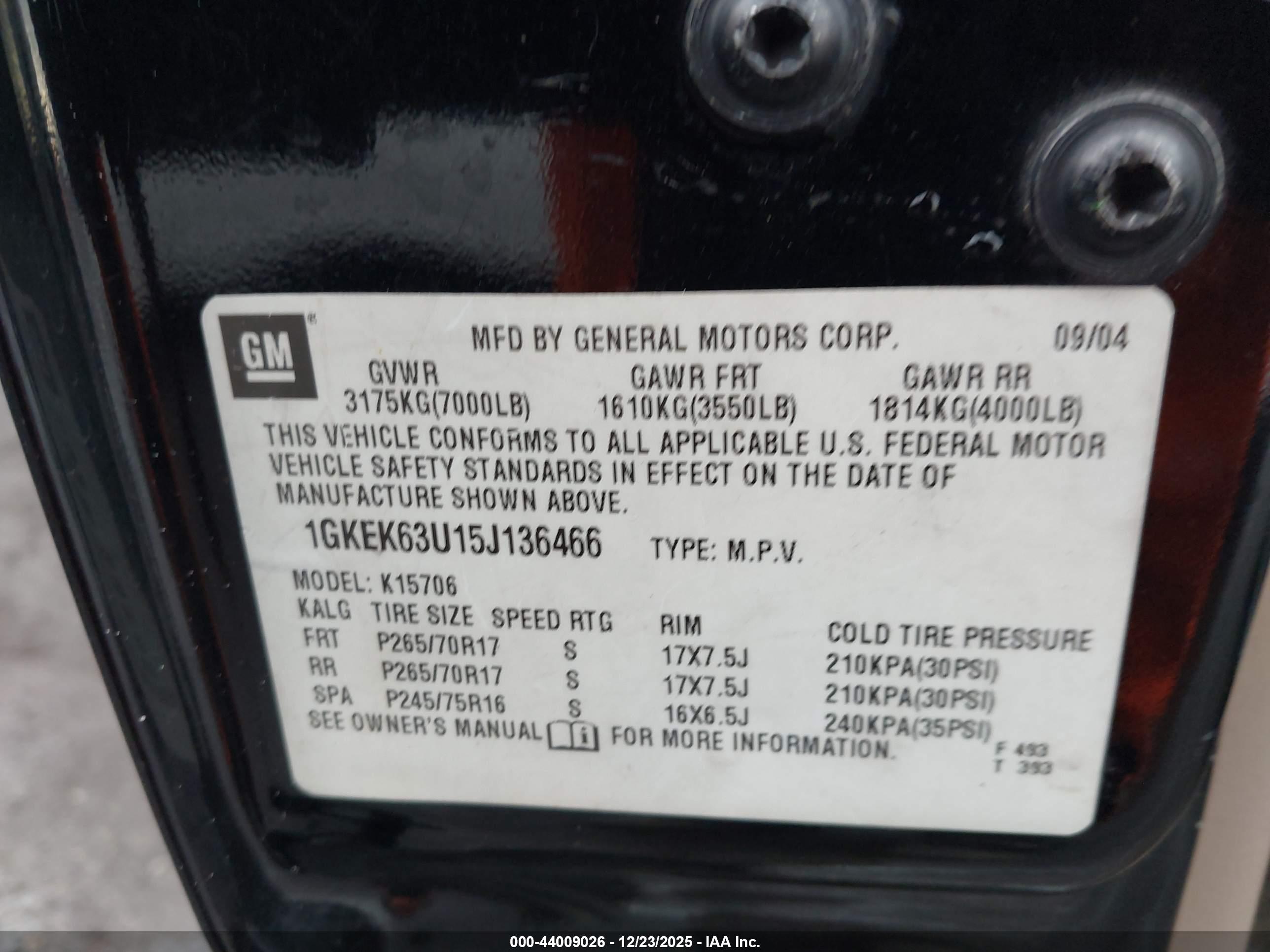 GMC YUKON image 9